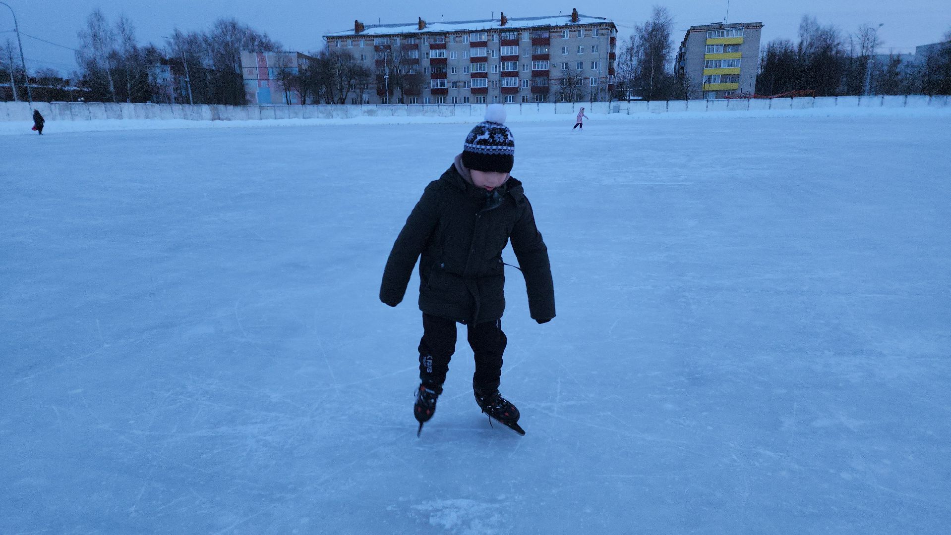Шатура, городской округ люди, городской округ спорт, каток, каток в парке, каток в центре города, сибирские морозы, зима, 2024, холод,
