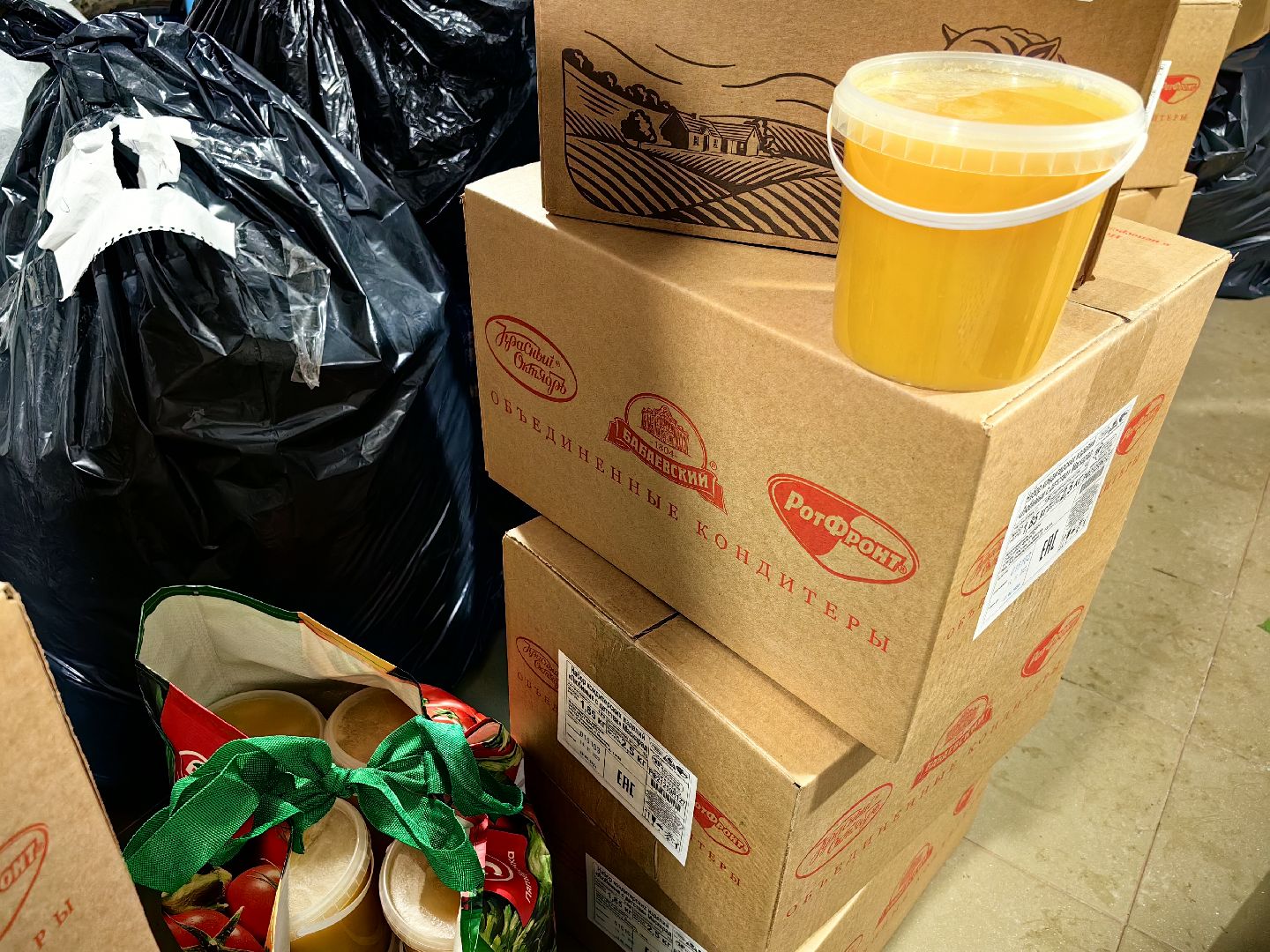 Гуманитарная помощь, ЛНР, СВО, Благотворительность, новогодние подарки,