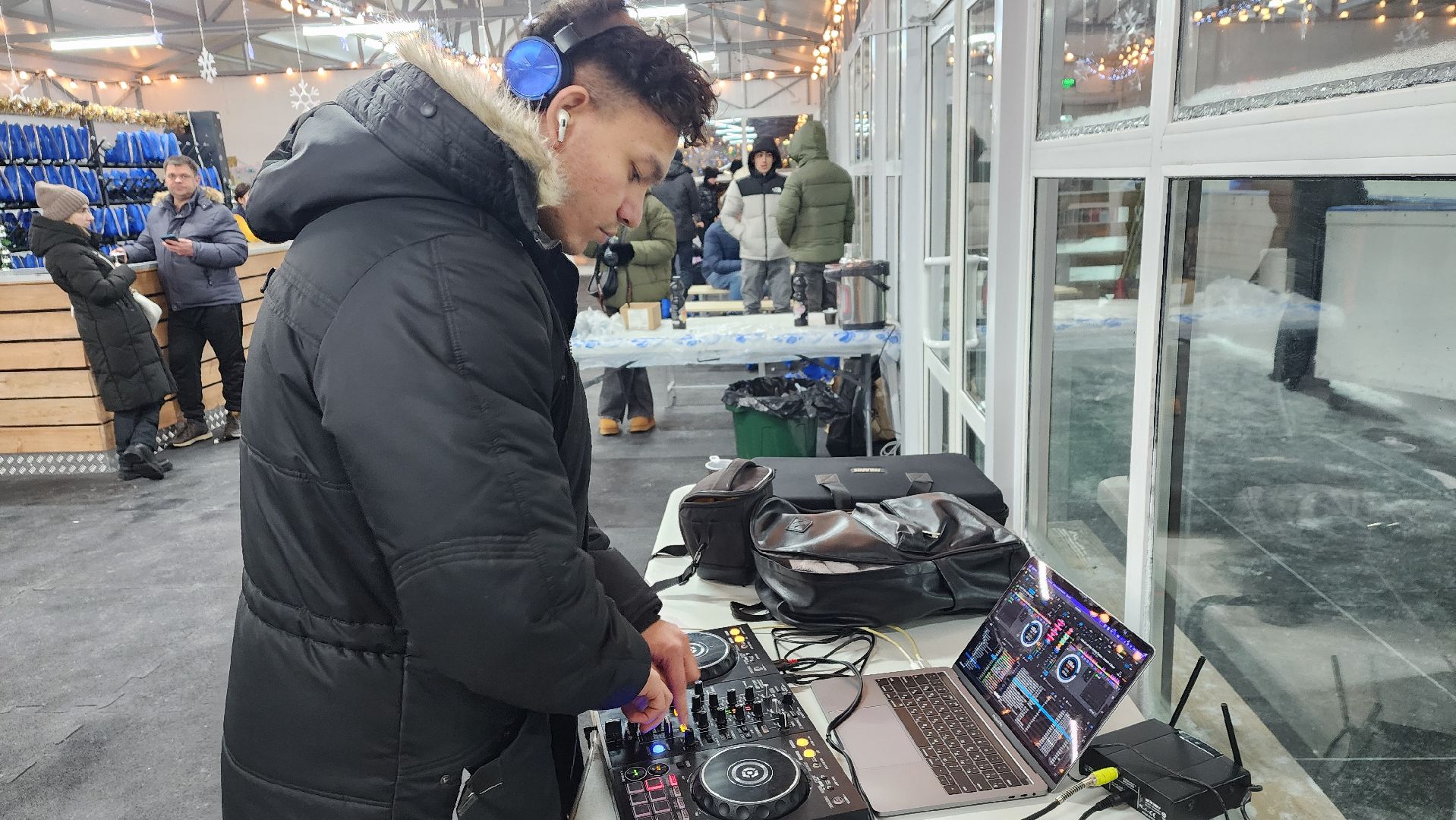 Солнечногорск, зима в подмосковье, молодежь, общество, мороз,