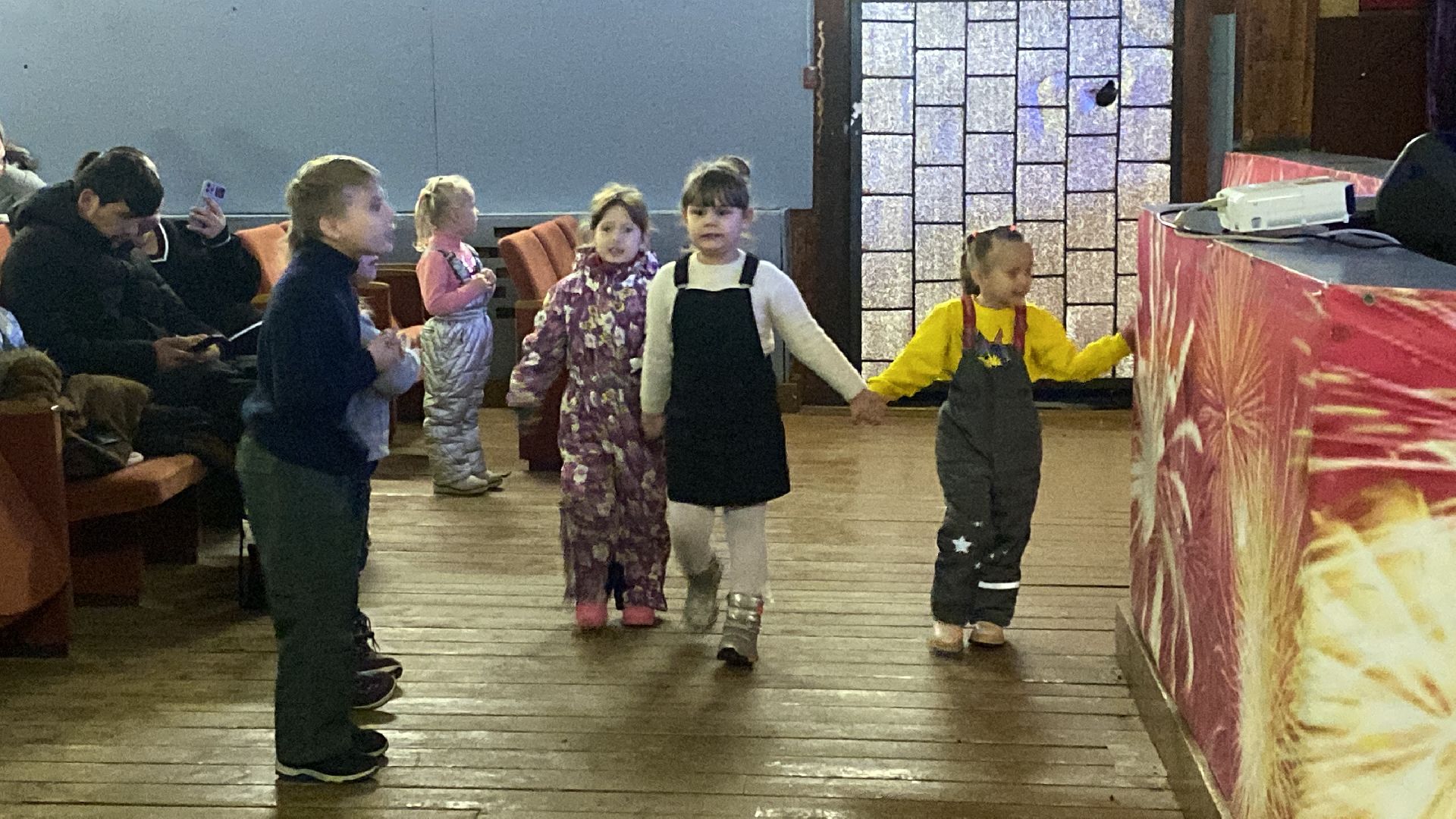 волоколамск, культура, культура для школьников, дом культуры, праздник, дед мороз, конкурс,