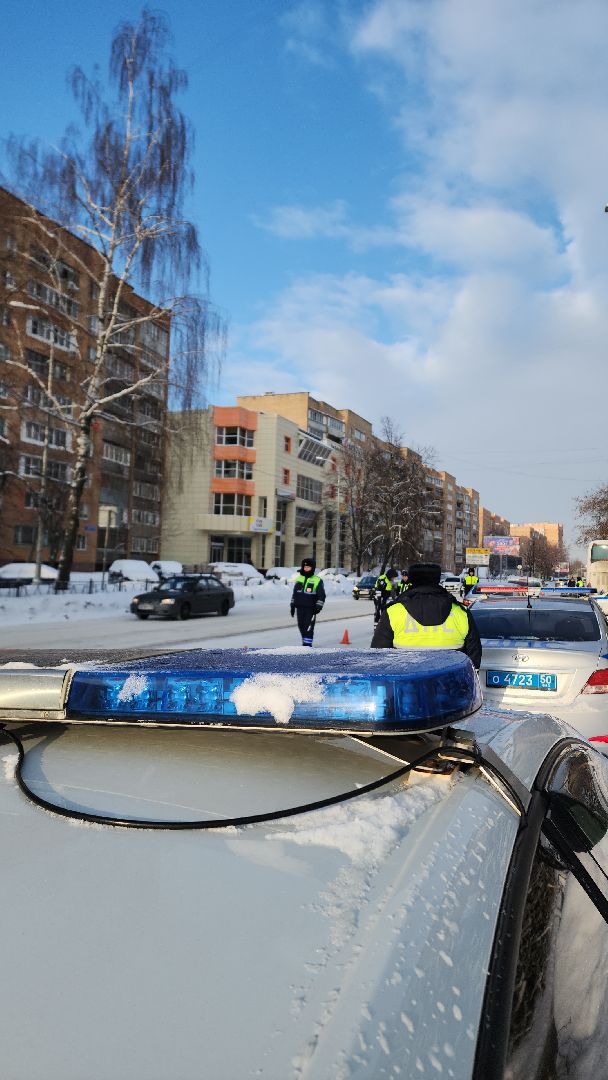 гибдд, электросталь, мой город, безопасность детей, безопасность дорожного движения, безопасность на дорогах, госавтоинспекция, госавтоинспекторы, акция, детское кресло,