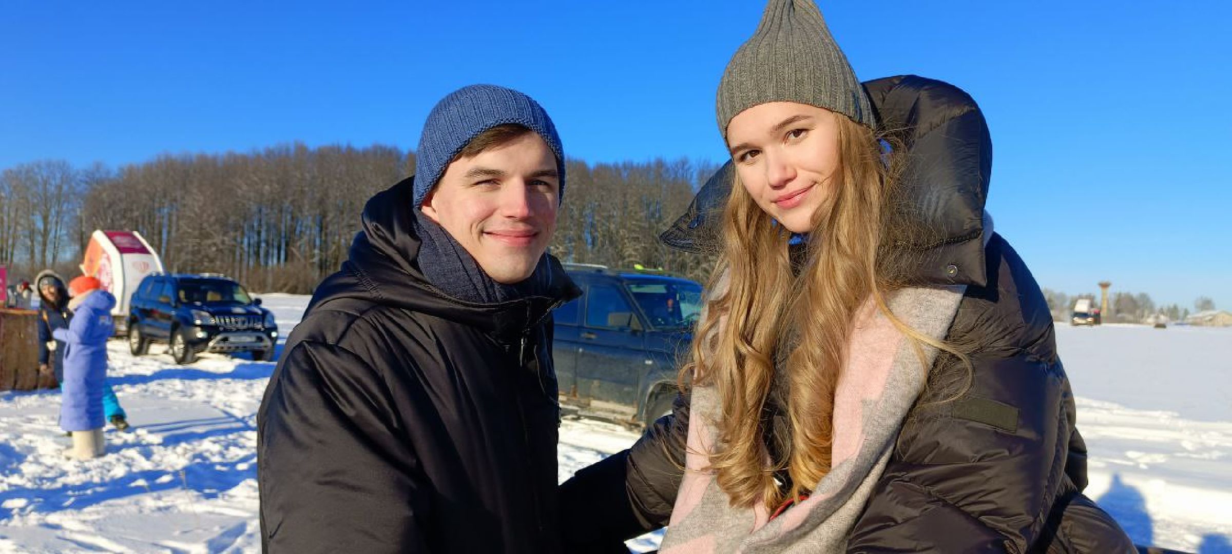 Дмитров, Фестиваль аэростатов, Яблоки на снегу,