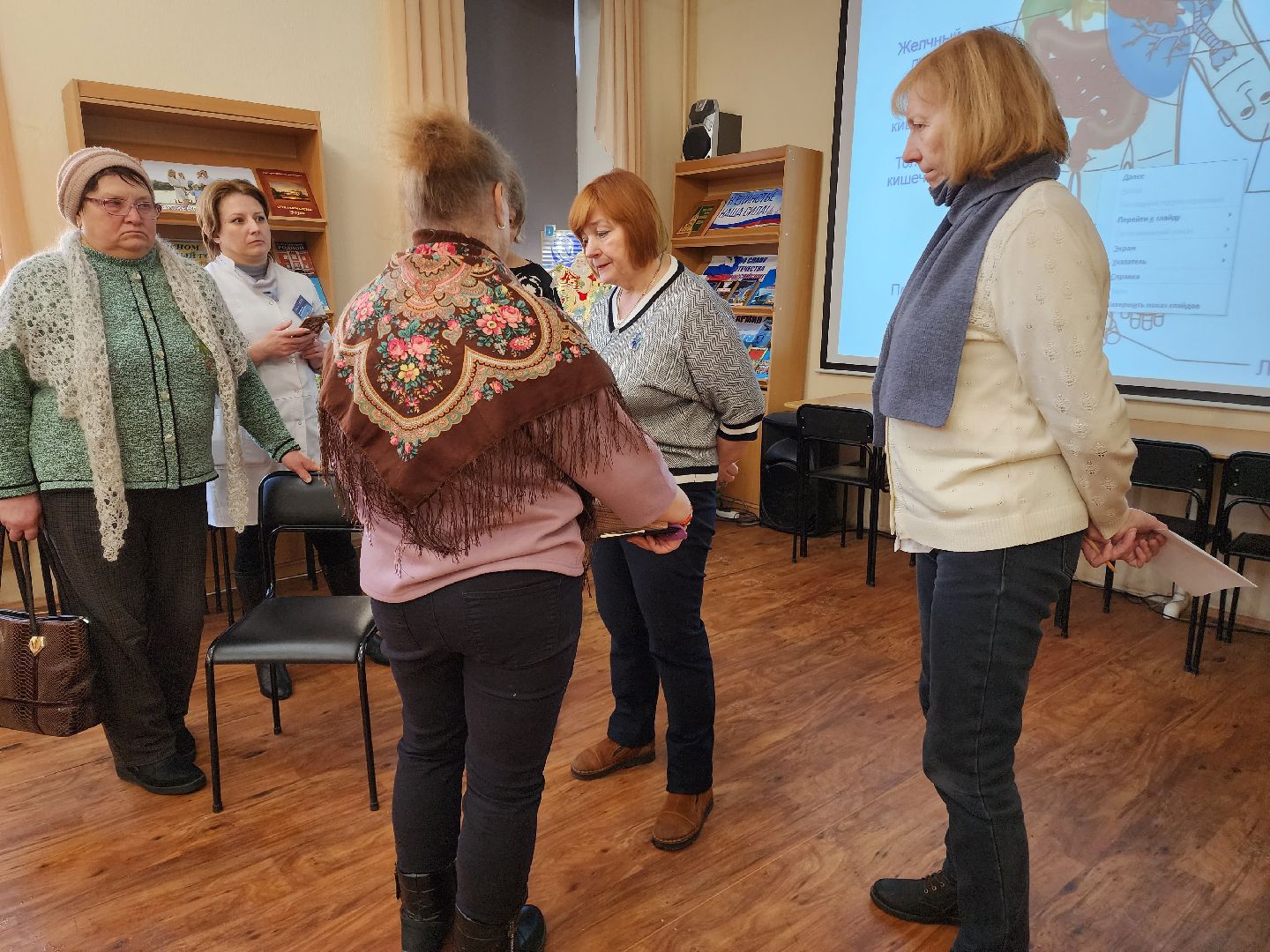 раменское, медицина, школа здоровья раменской больницы, волшебные точки на руках,