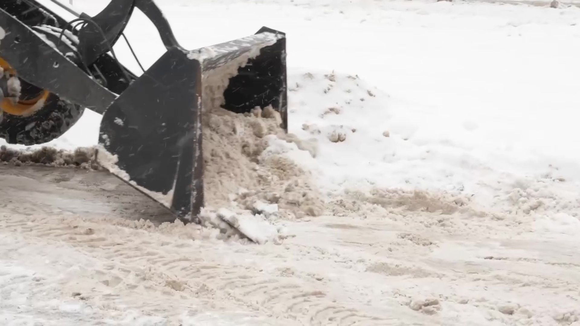 Реутов, снегопад, уборка снега, дворник, техника,