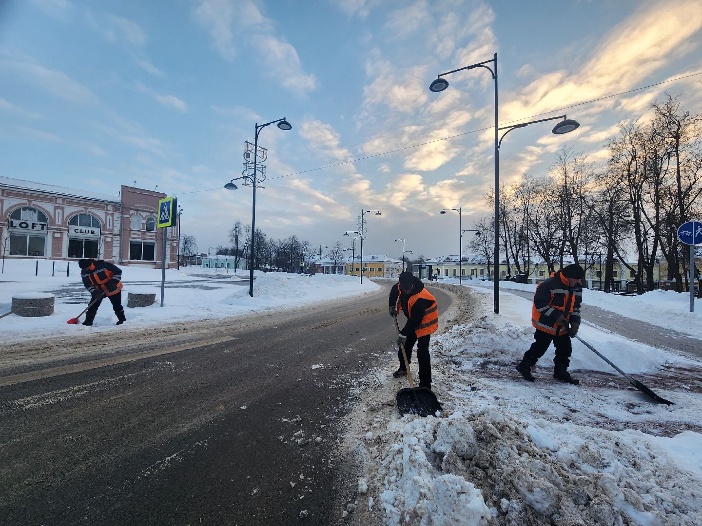 серпухов, подмосковье, уборка снега, площадь ленина,
