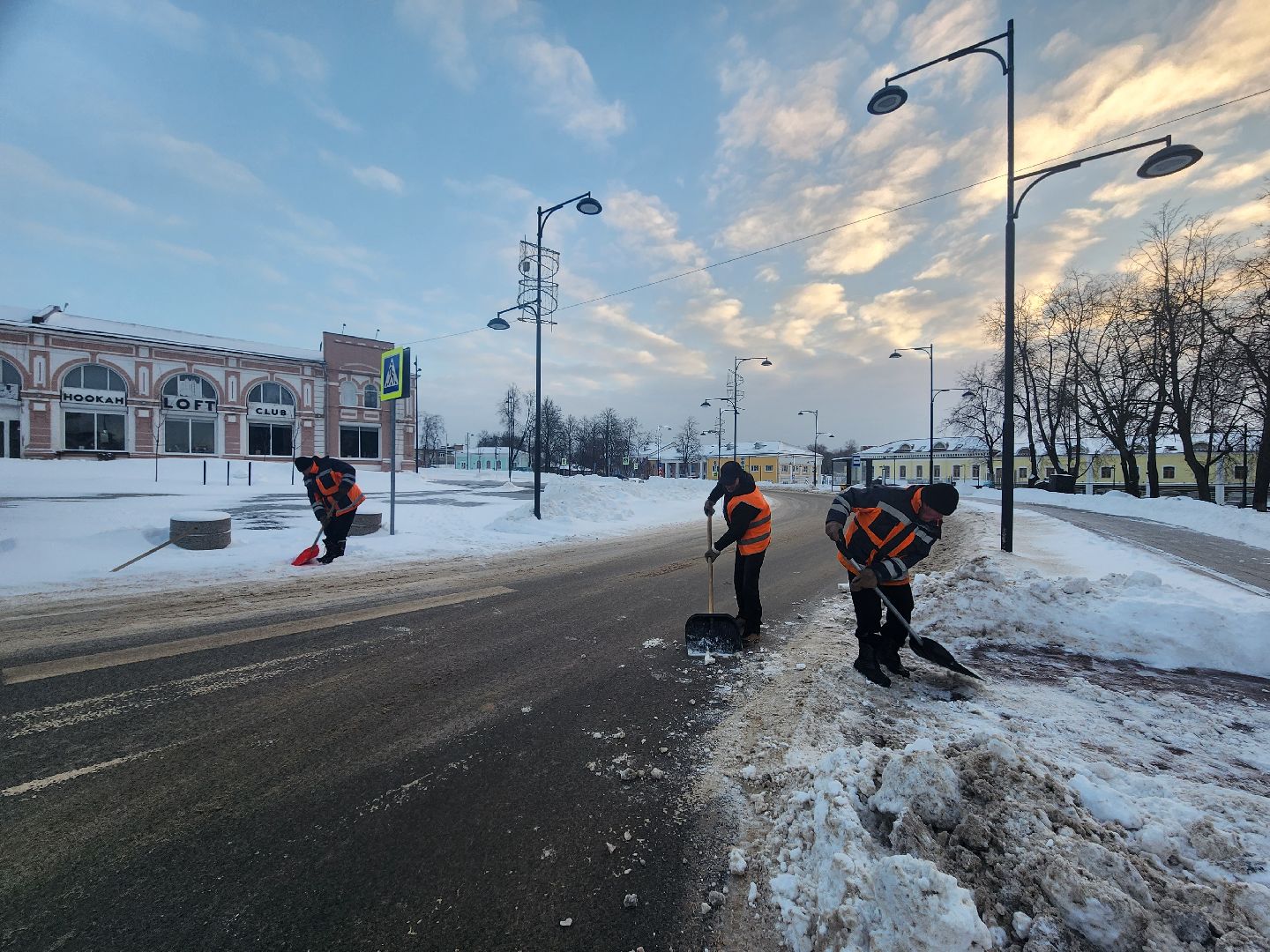 серпухов, подмосковье, уборка снега, площадь ленина,