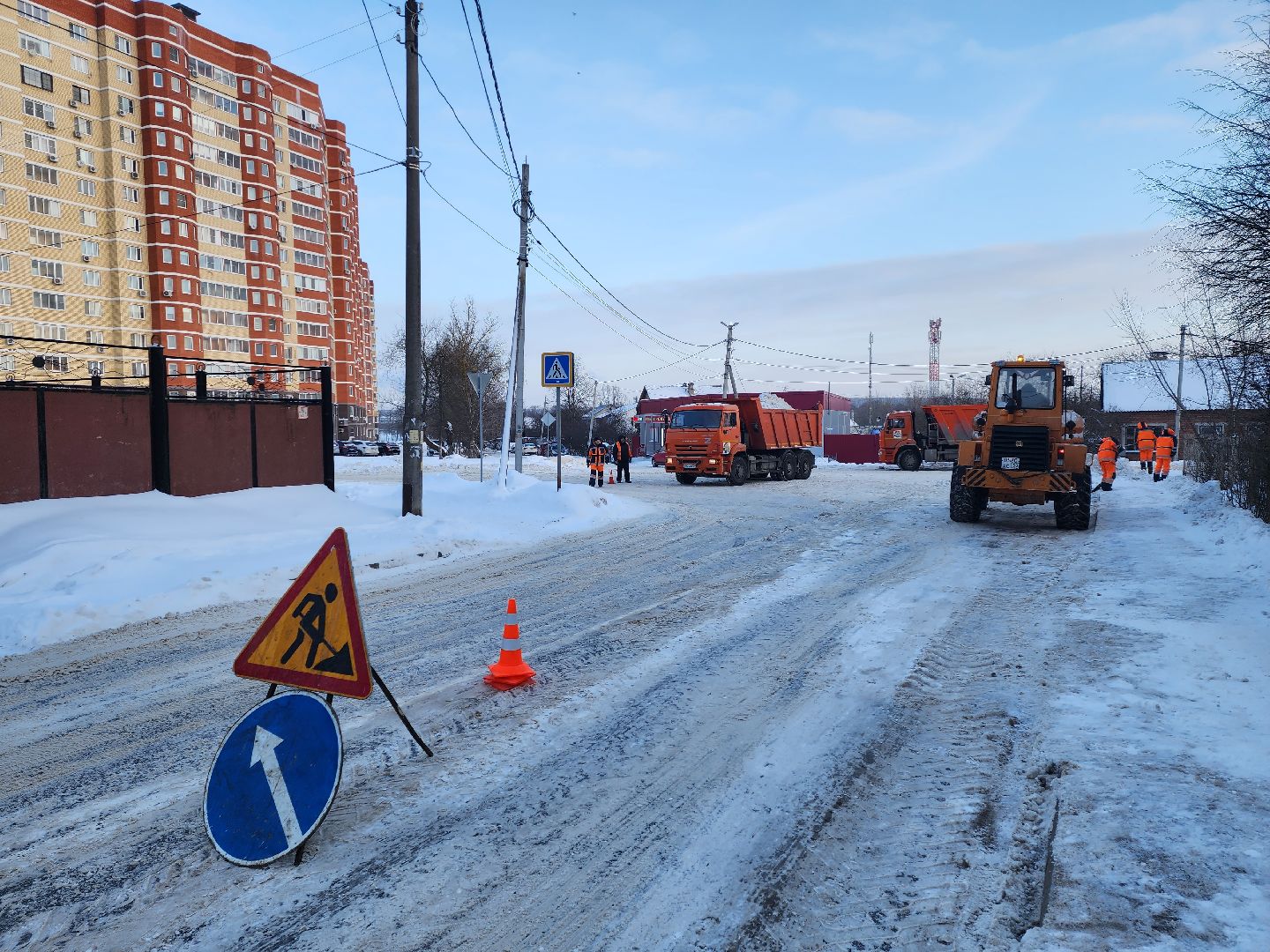 серпухов, подмосковье, убирают снег, комбинат благоустройства,