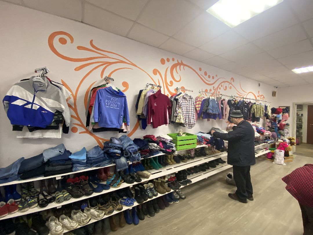 Краснознаменск, благотворительный проект, Добрый шкаф, помощь, Мария Волошина, Олег Рожнов