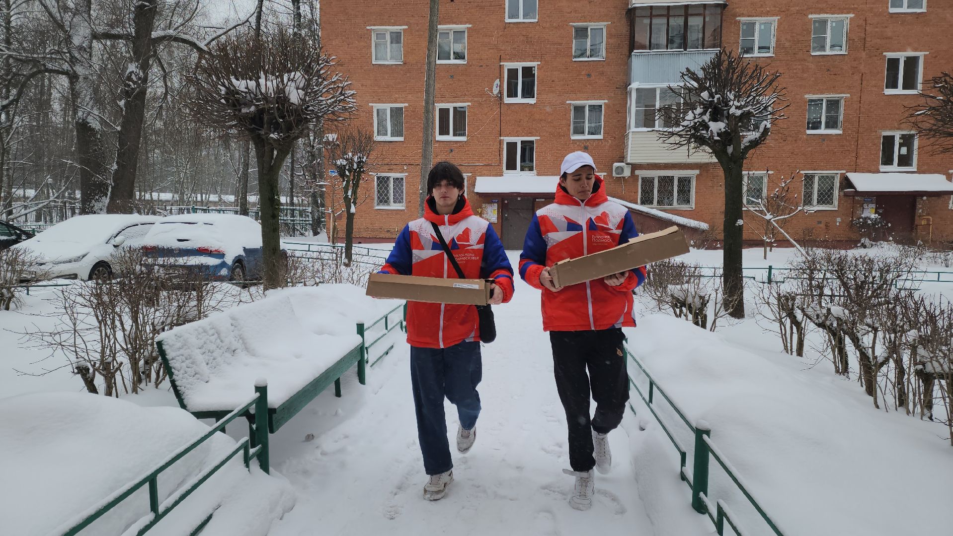 подольск, волонтеры, помощь, фудтраки,