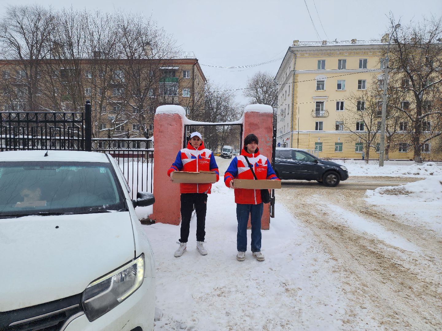 подольск, волонтеры, помощь, фудтраки,