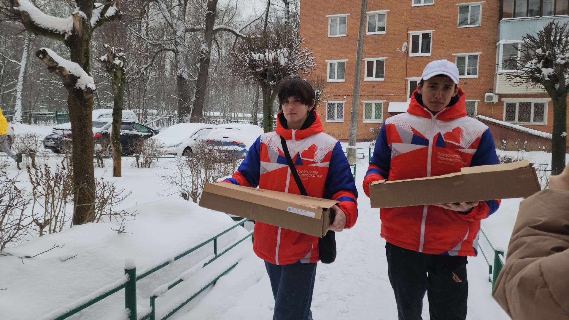подольск, волонтеры, помощь, фудтраки,
