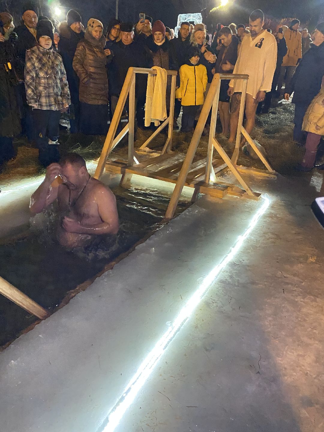 Долгопрудный, общество