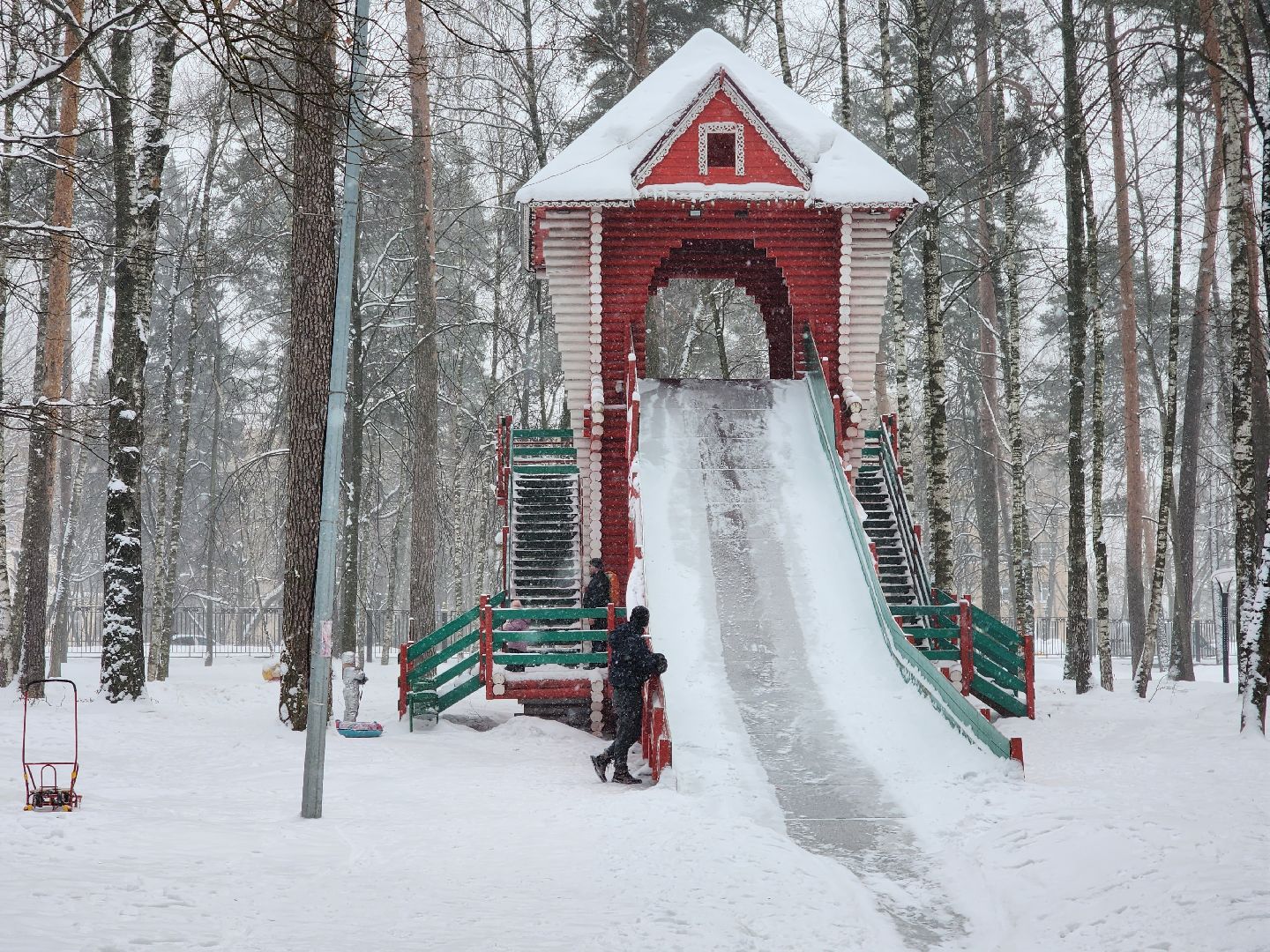 тюбинговая горка, зима в парках, Ногинск, Богородский городской округ,