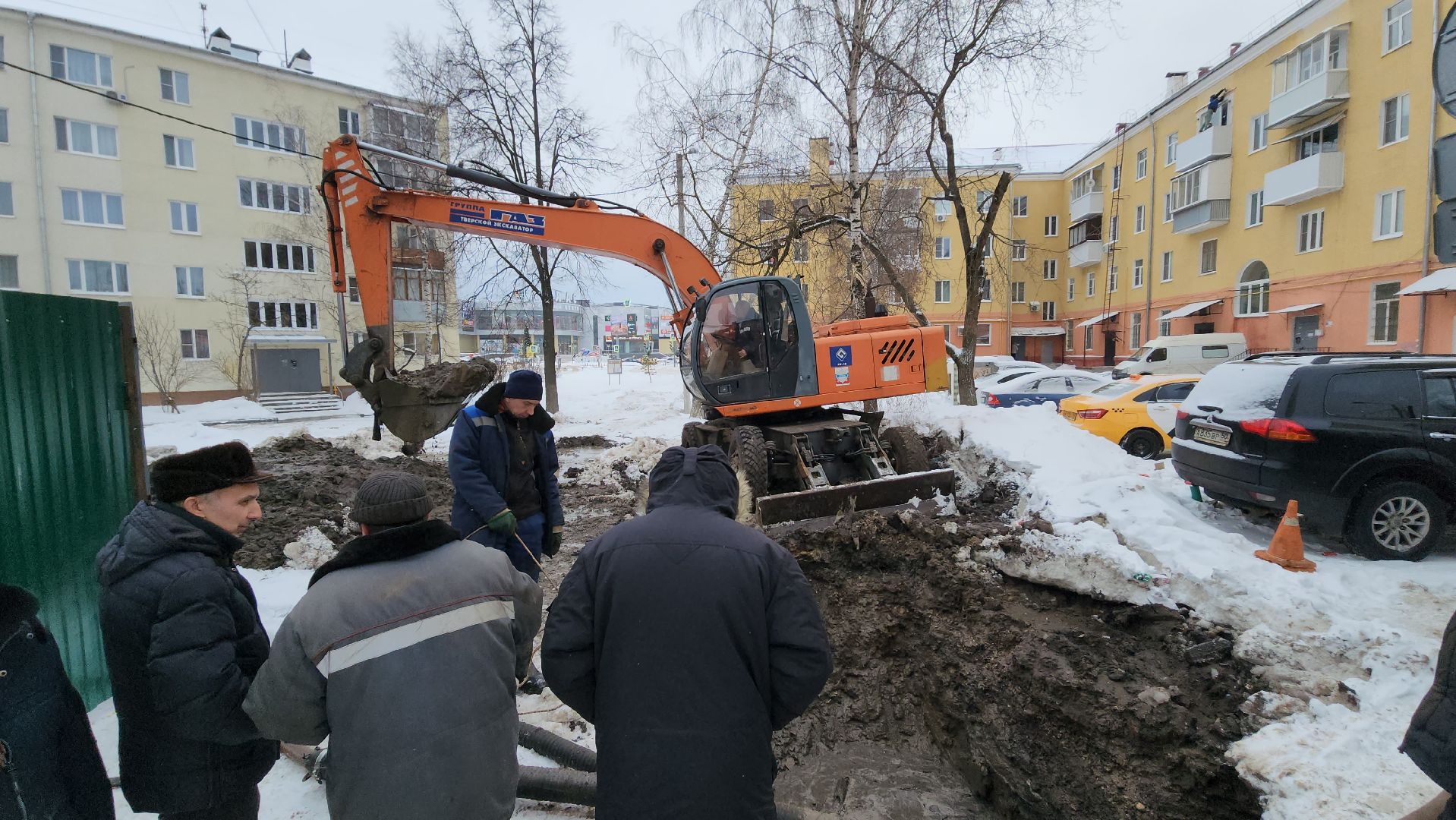 серпухов, ЖКХ, прорыв трубы, коммунальщики, водопровод,