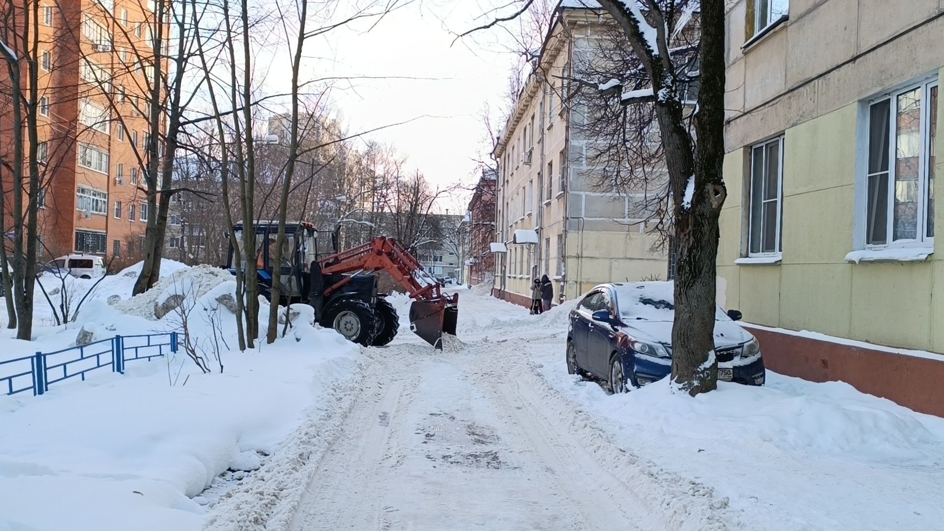жкх, уборка снега, двор,