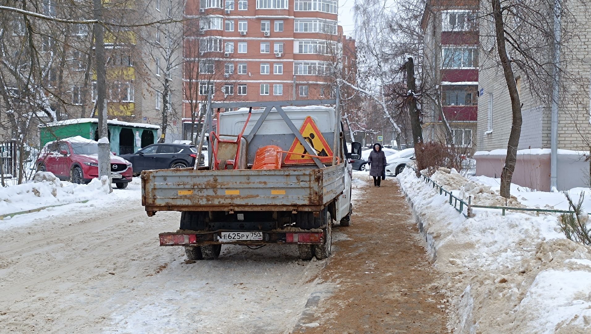 жкх, уборка снега, двор,