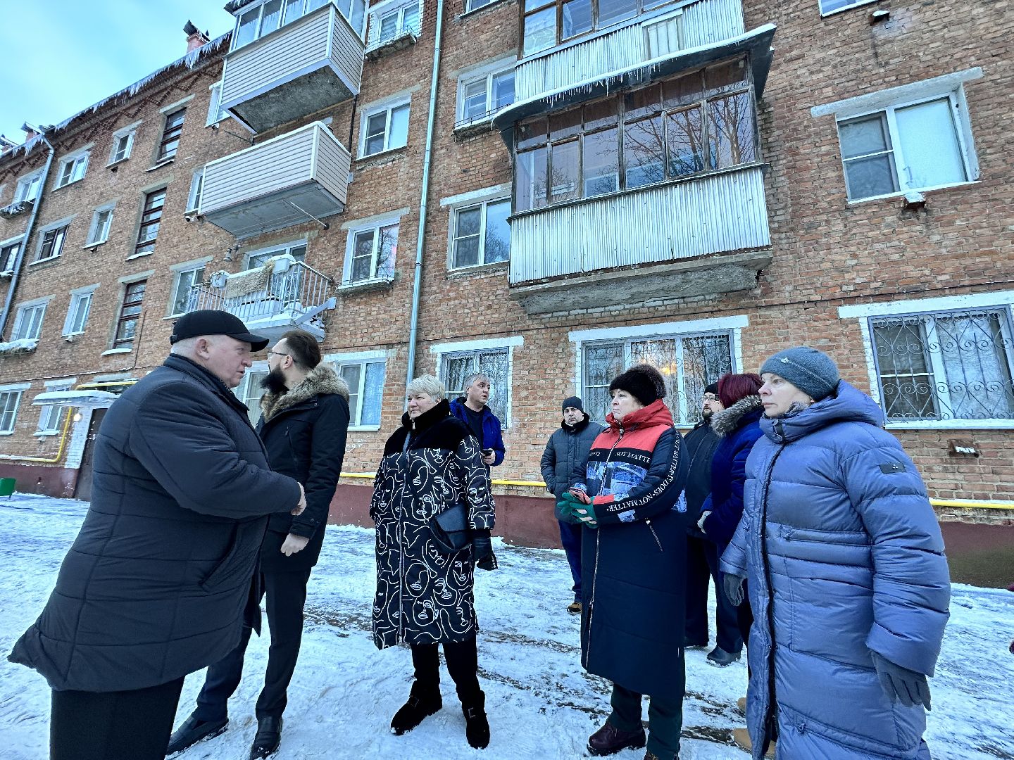 уборка дворов, жкх подмосковье, наро-фоминск, уборка снега,