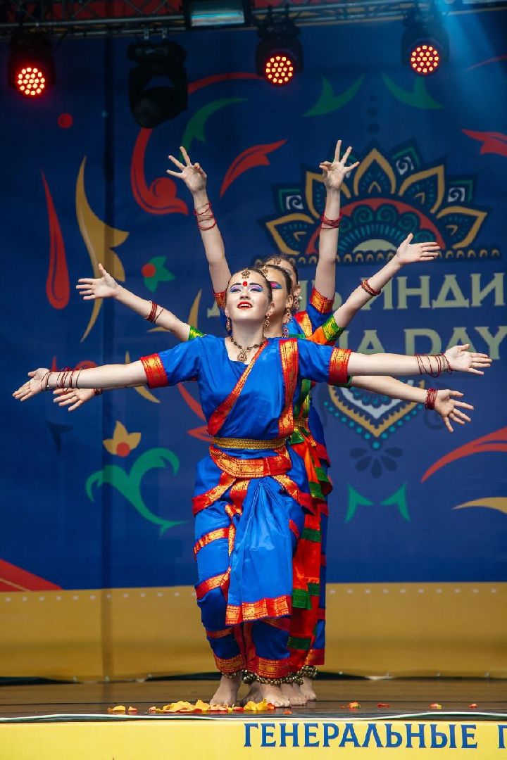 шаховская, индийские танцы,