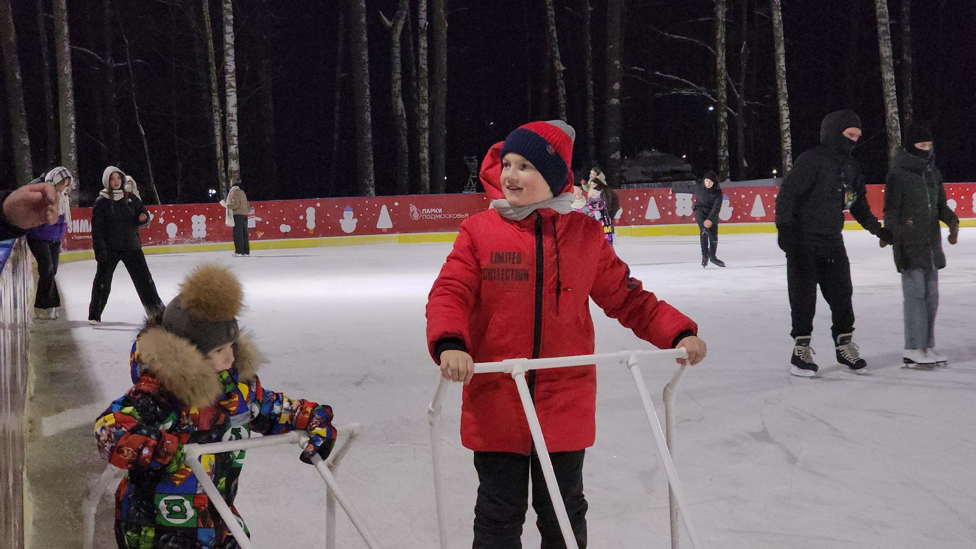 Зима в Подмосковье, каток, Центральный парк, Ногинск, Богородский городской округ,