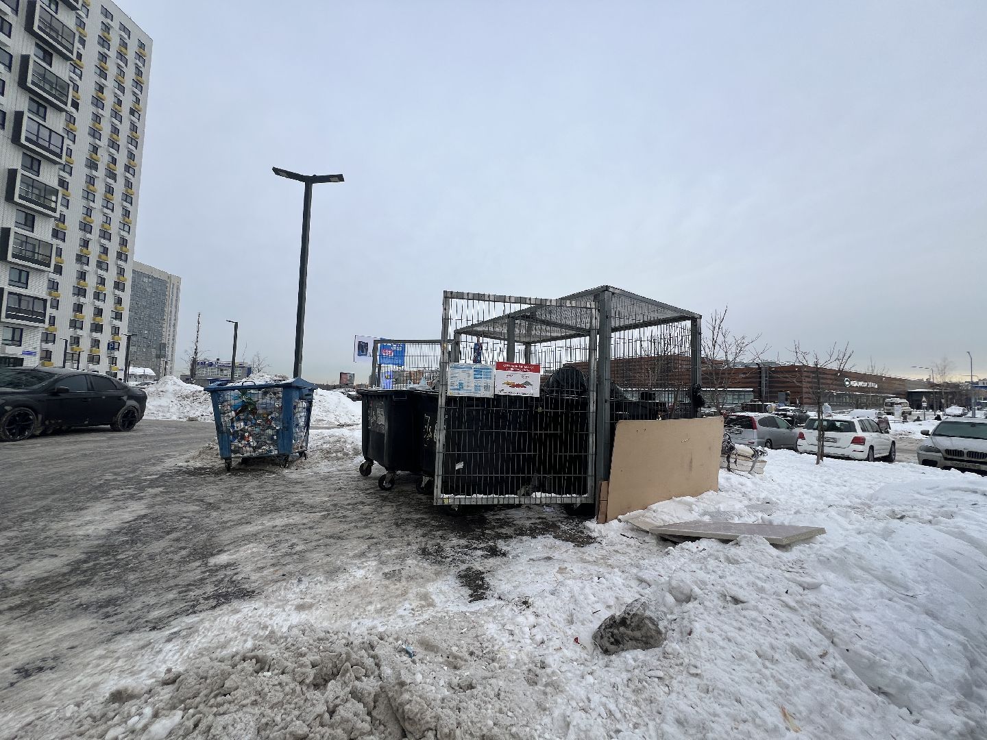 химки, контейнерная площадка, мусор, уборка мусора, мусорные контейнеры,