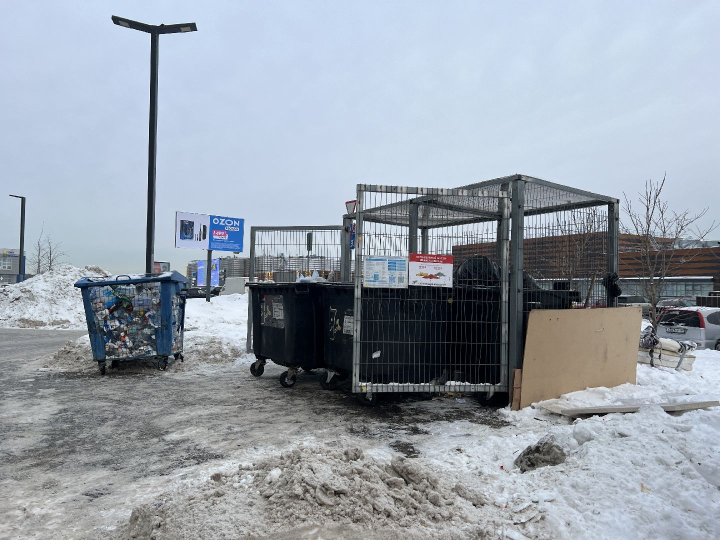 химки, контейнерная площадка, мусор, уборка мусора, мусорные контейнеры,