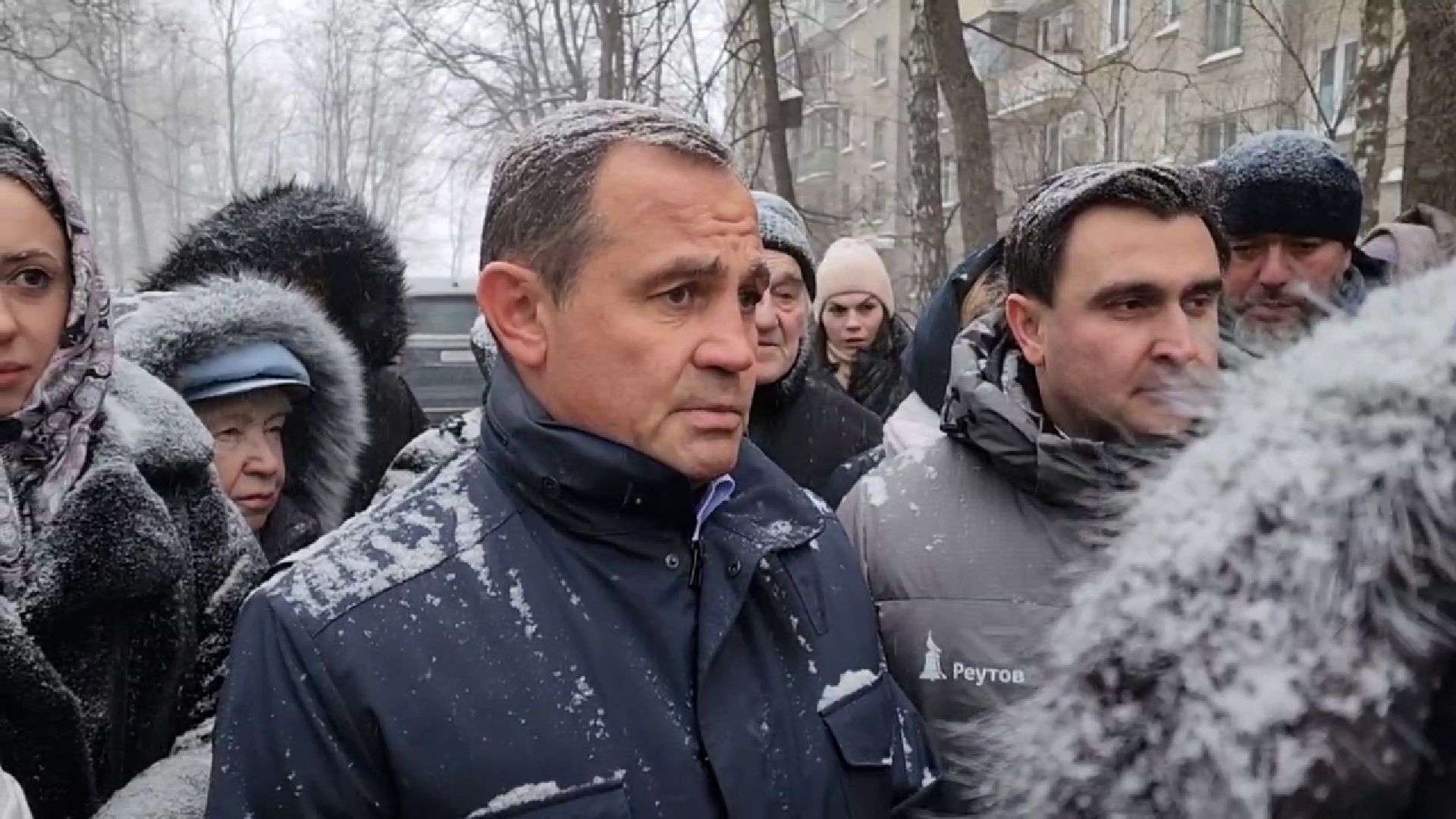 Реутов, выездная администрация, глава Реутова, вопрос-ответ, ЖКХ, отопление, дороги, снег,