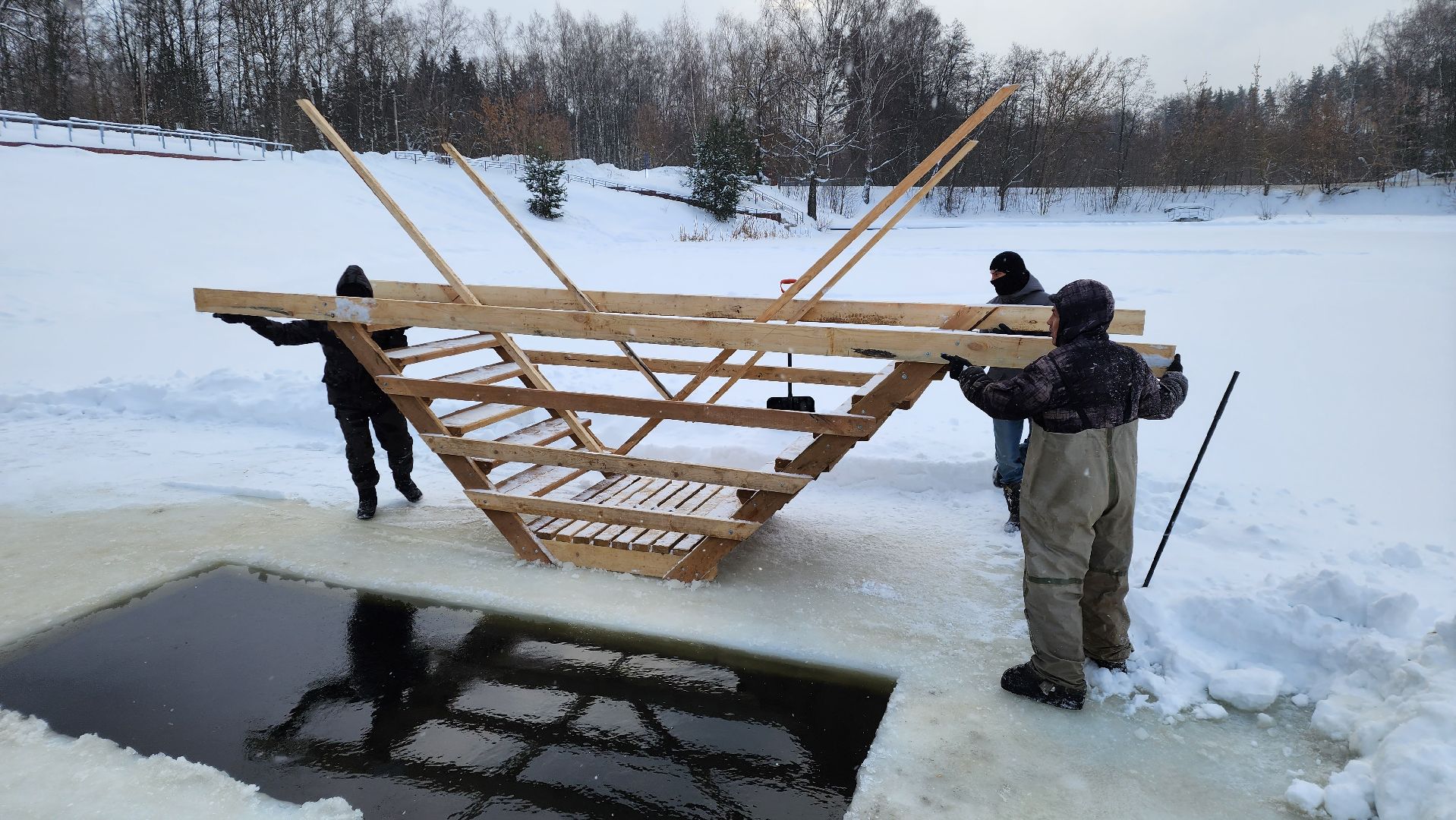 крещение господне, православный праздник, Лосино-Петровский, крещенские купели, подмосковье,