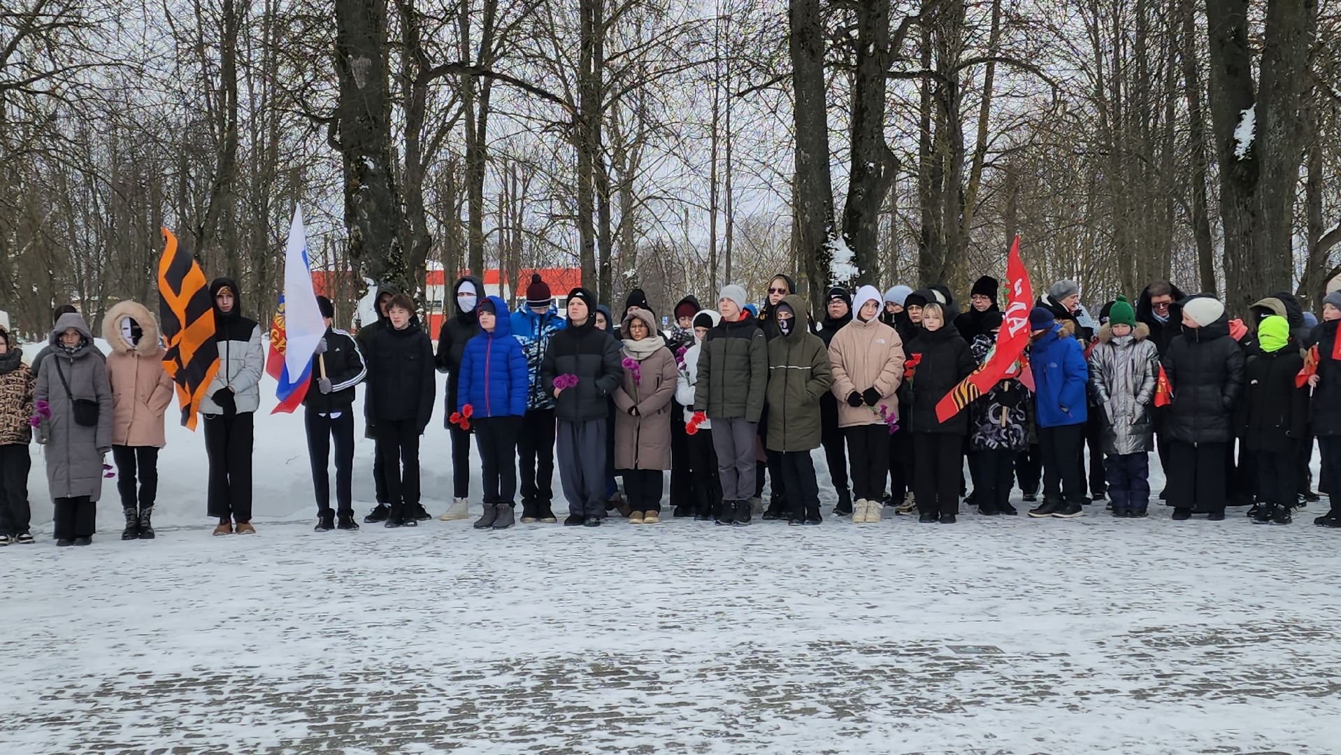 волоколамск, ярополец, кремлевские курсанты, воины, память, памятник, мемориал, день освобождения,