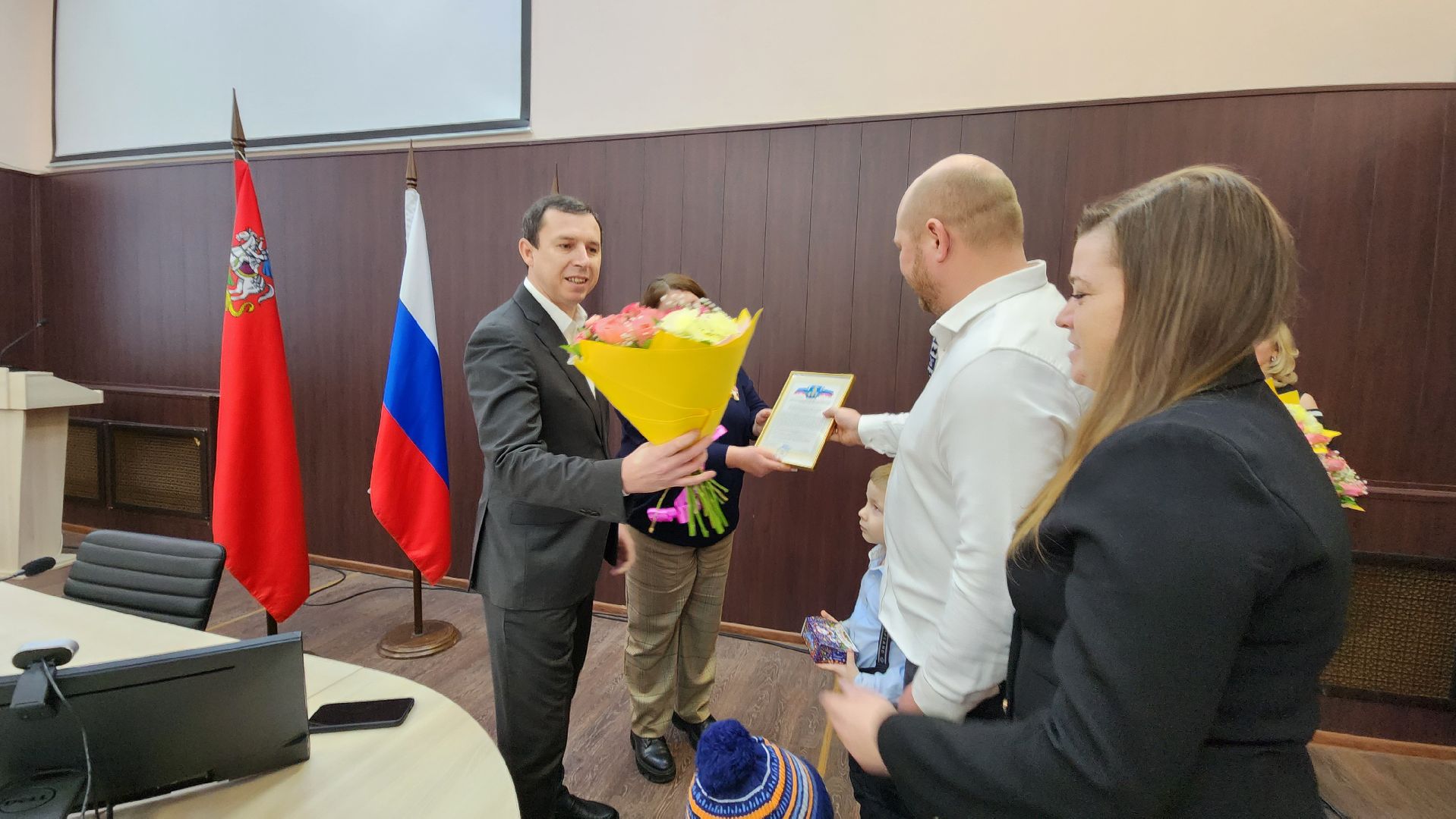 Солнечногорск, общество, молодая семья, госпрограмма, дети,