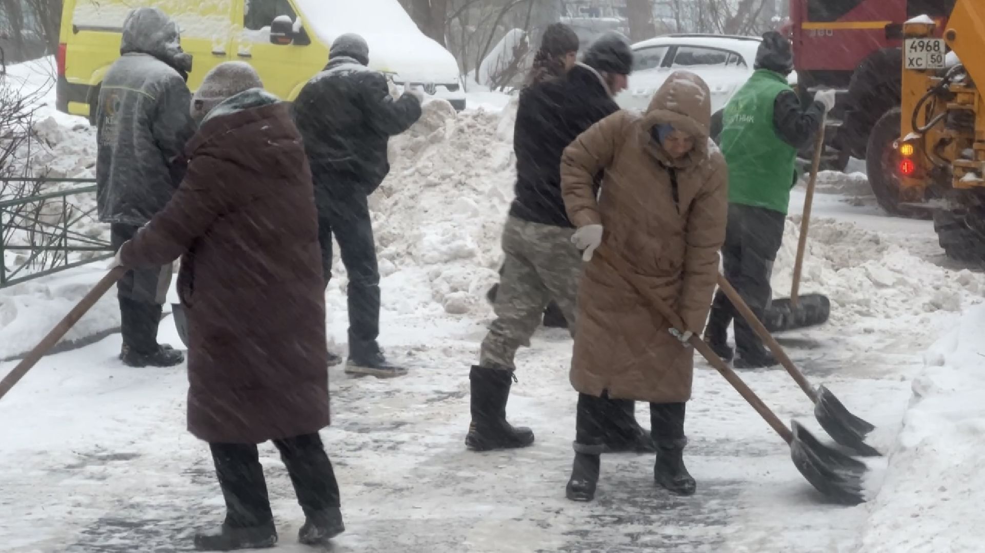химки, снегопад, уборка снега,