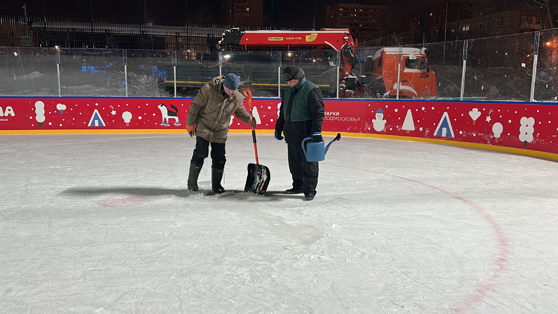 спорт подмосковья, Хоккейная коробка, Заливка льда,