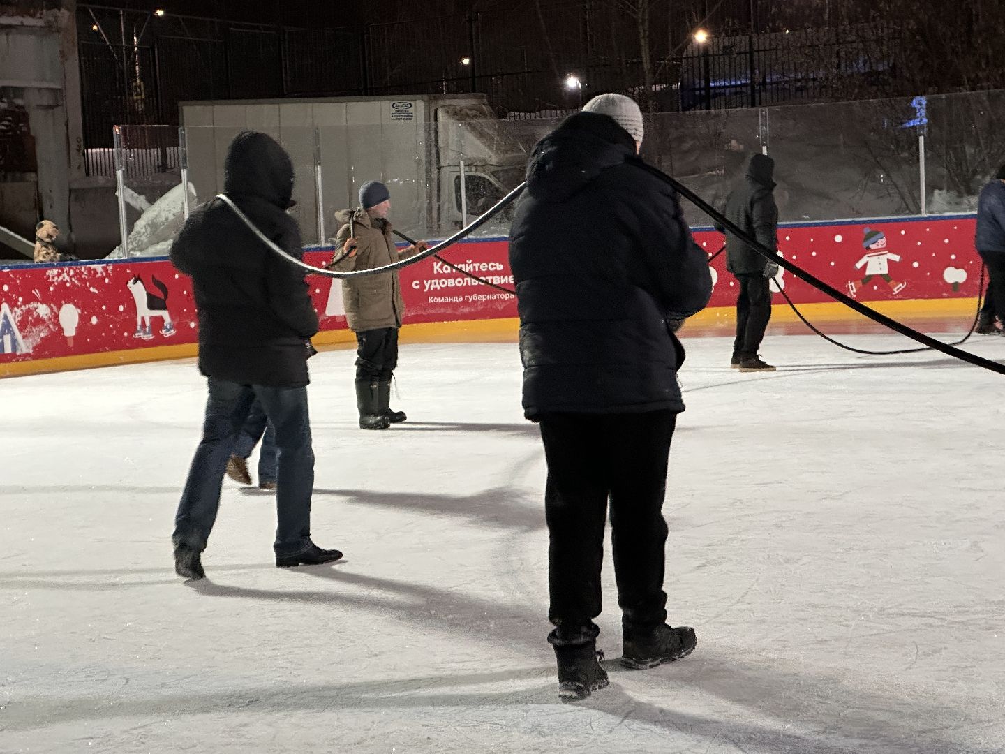 спорт подмосковья, Хоккейная коробка, Заливка льда,