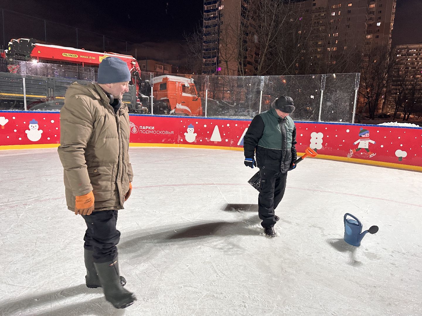 спорт подмосковья, Хоккейная коробка, Заливка льда,