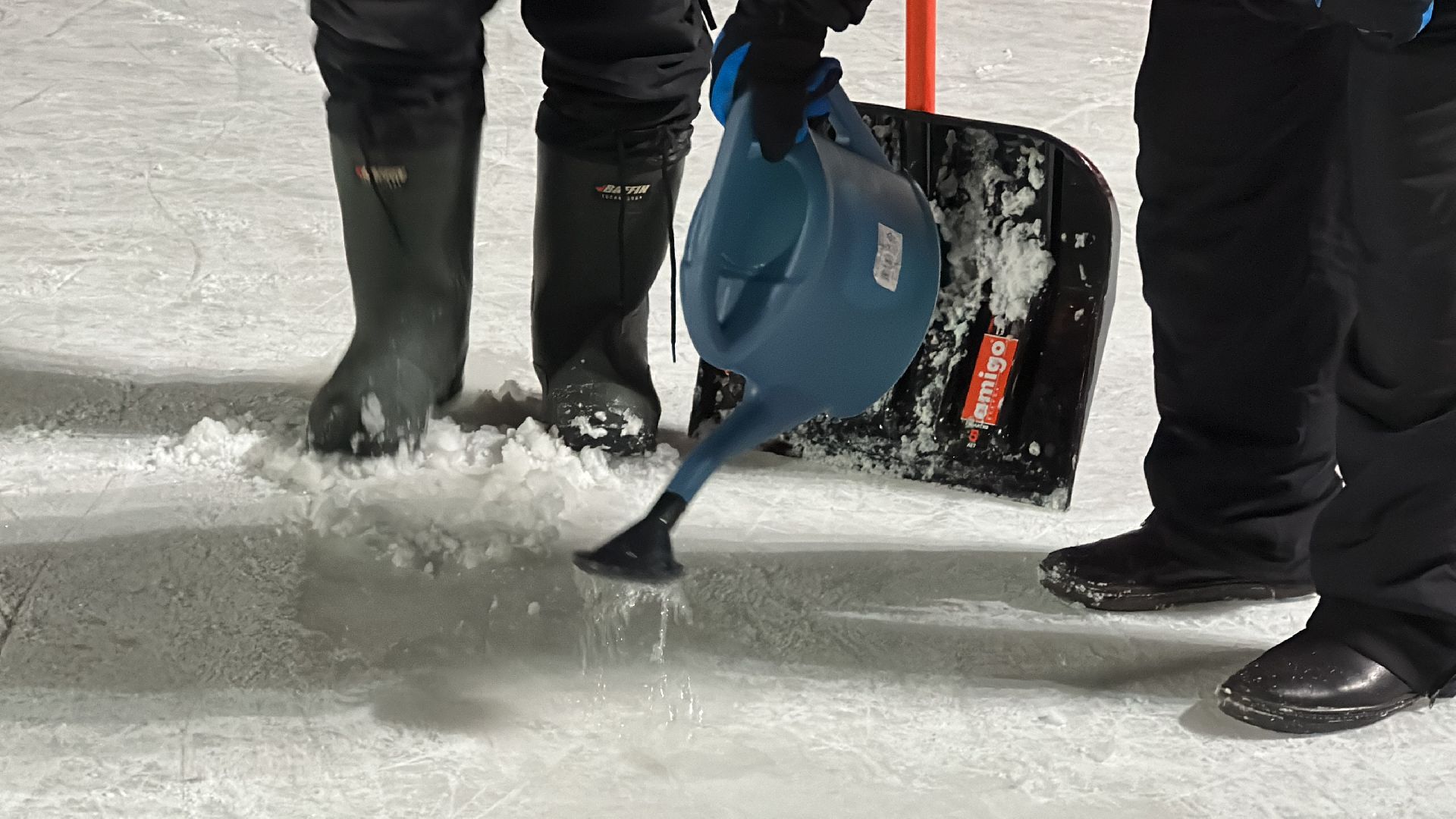 спорт подмосковья, Хоккейная коробка, Заливка льда,