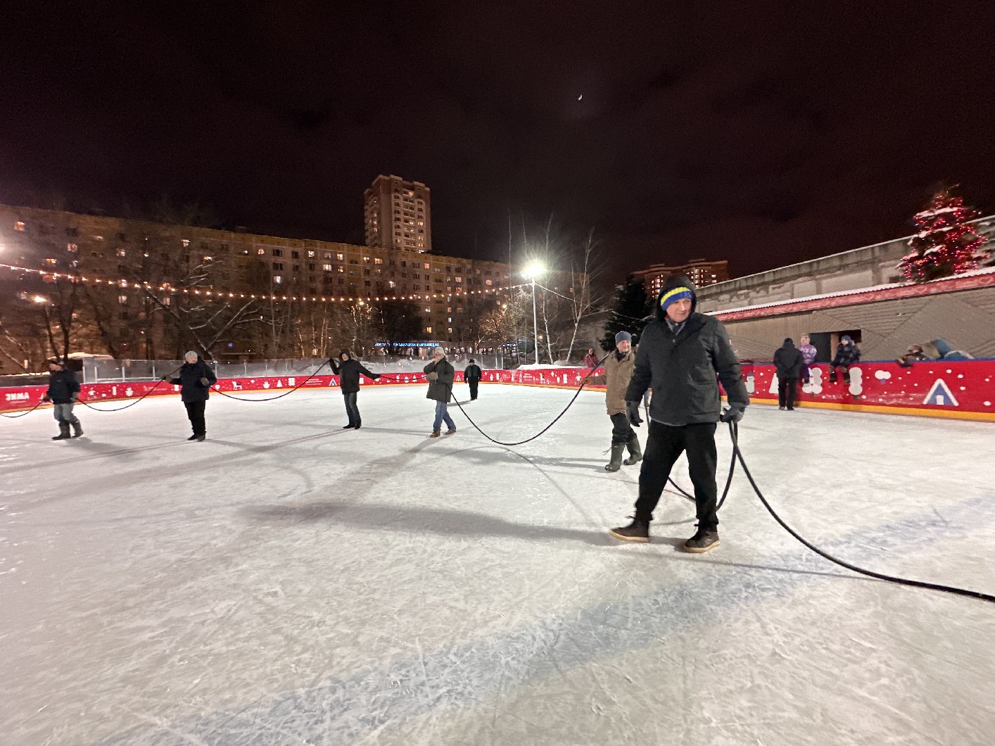 спорт подмосковья, Хоккейная коробка, Заливка льда,