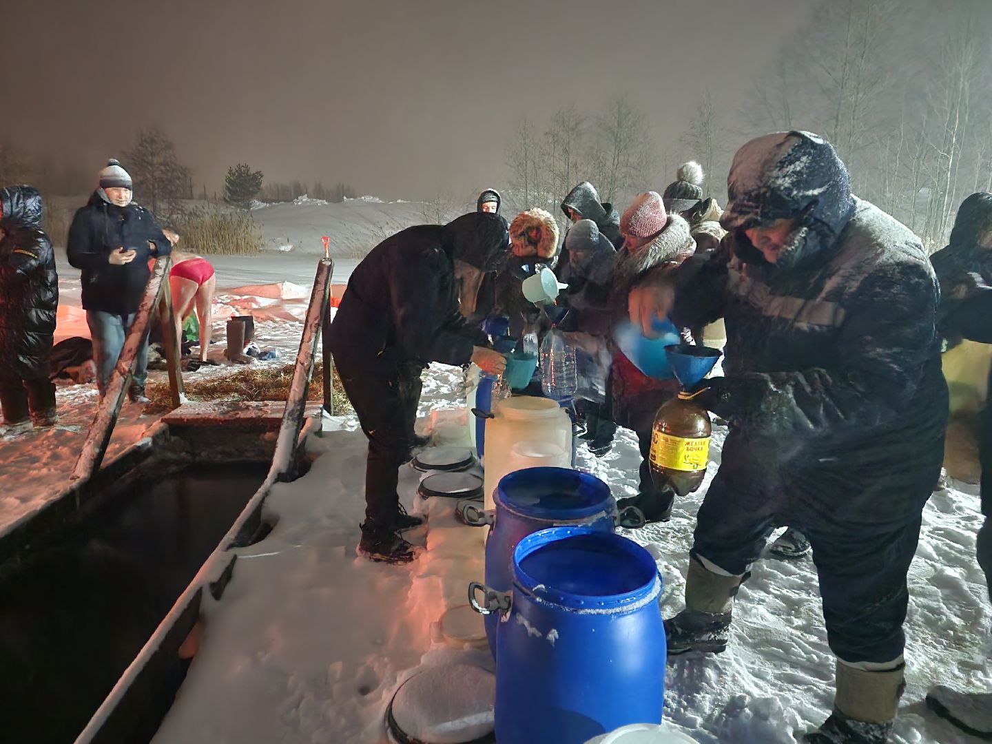 крещение господне, прорубь,