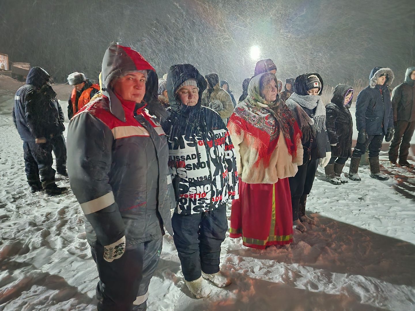 крещение господне, прорубь,