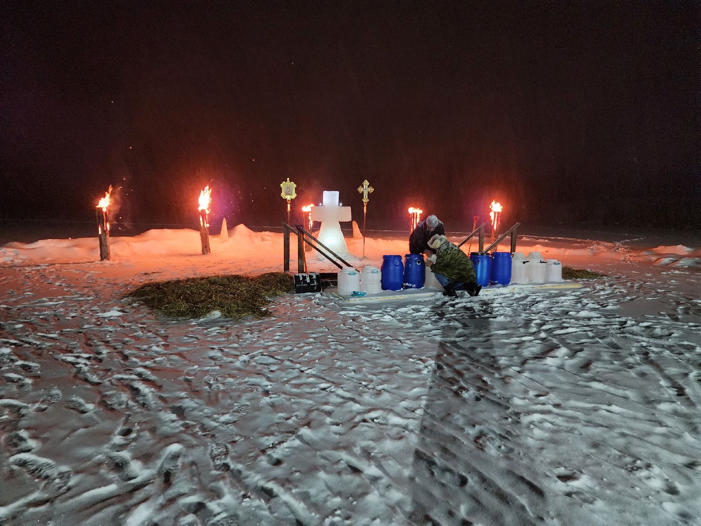 крещение господне, прорубь,