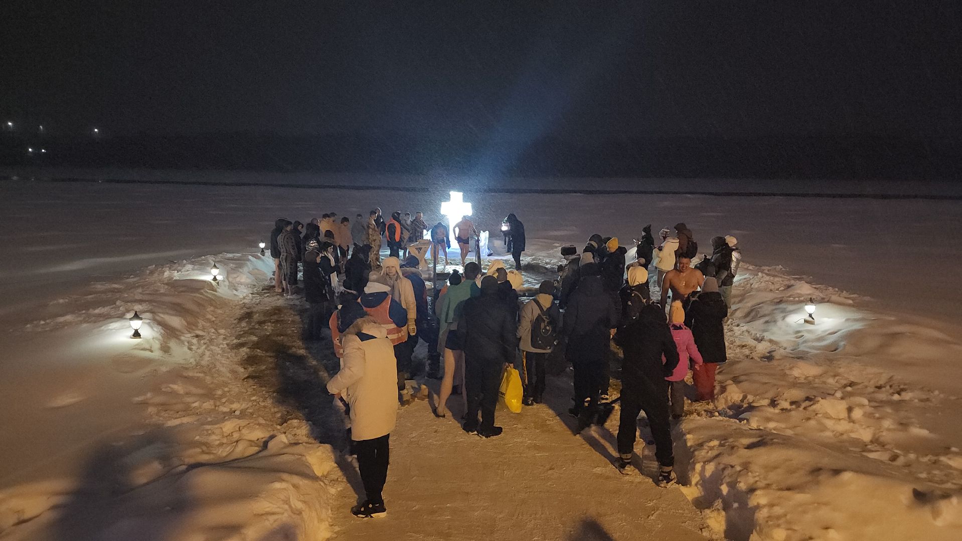 серпухов, серпуховские мальдивы, крещенские купания, иордань, Ока,