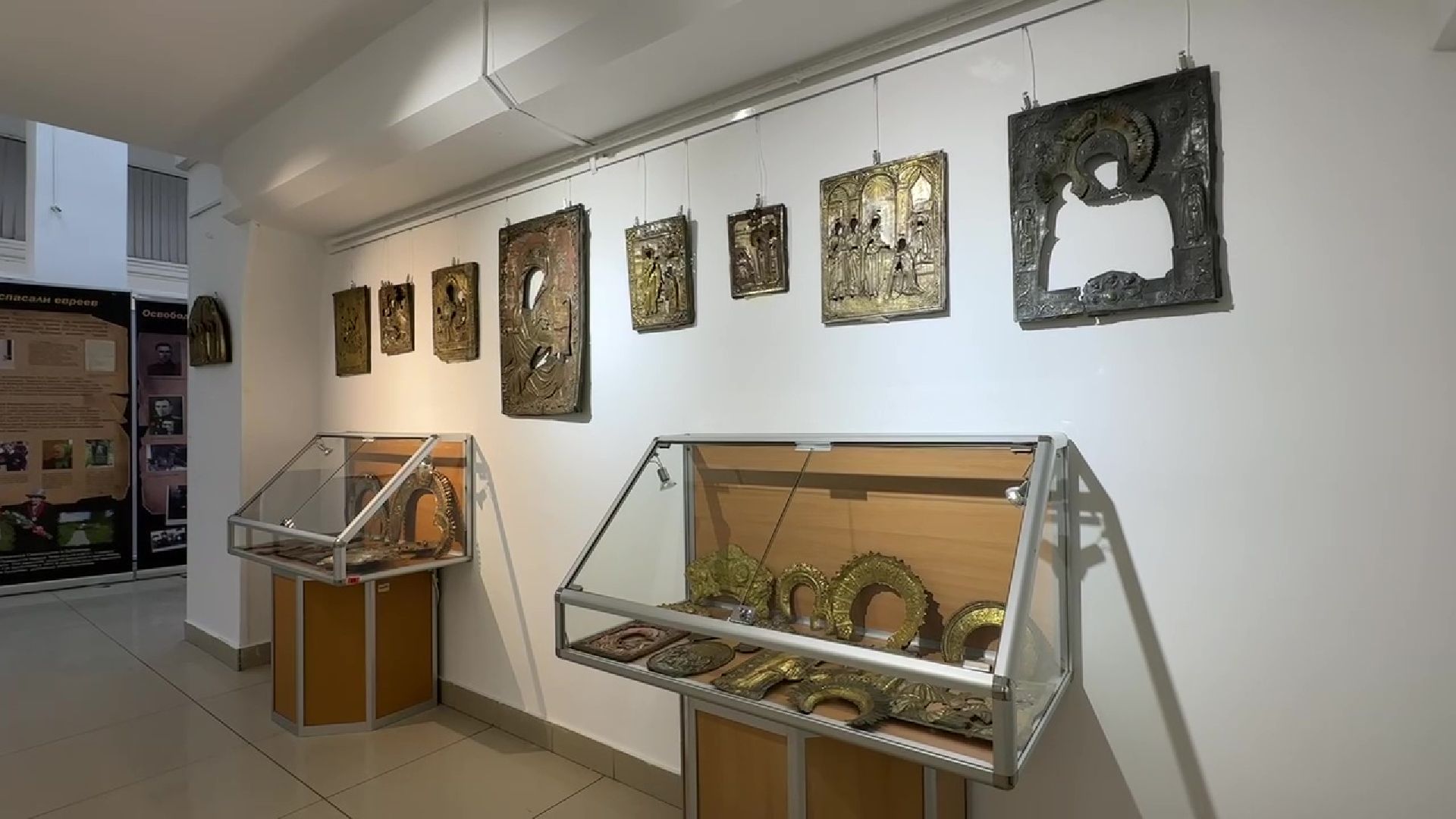 Реутов, музей, выставка, риза, иконы, святые,