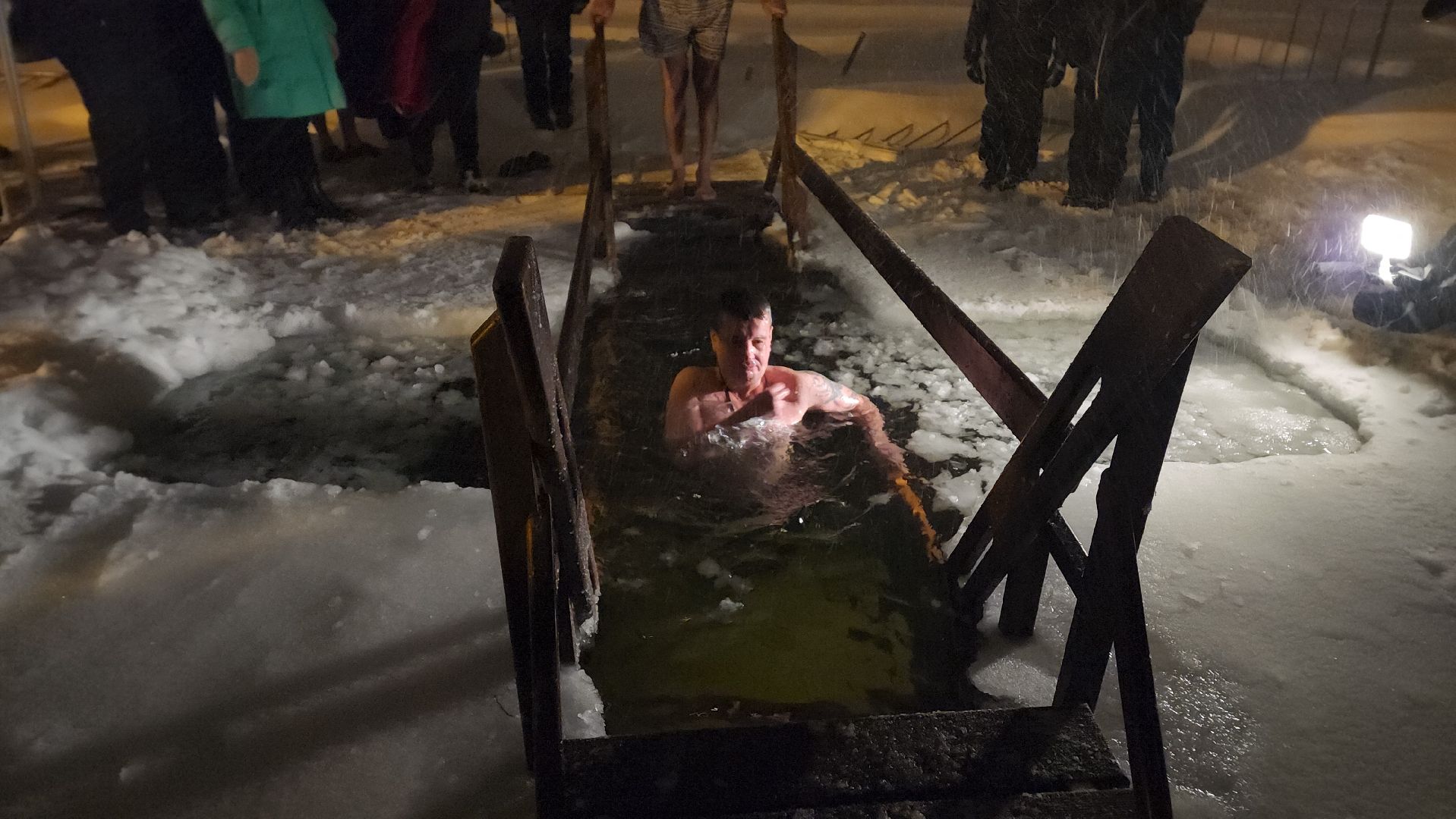 воскресенск, крещение господне, жители, иордань,