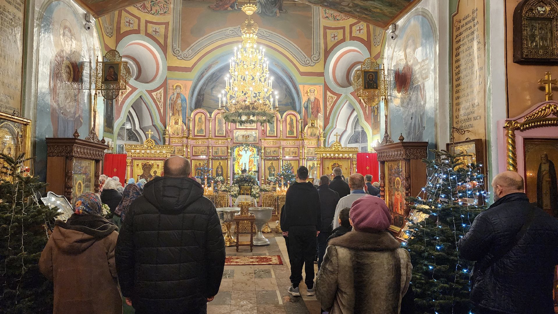 Подмосковье, Городской округ Пушкинский, Ивантеевка, Смоленской храм, крещение господне, служба,