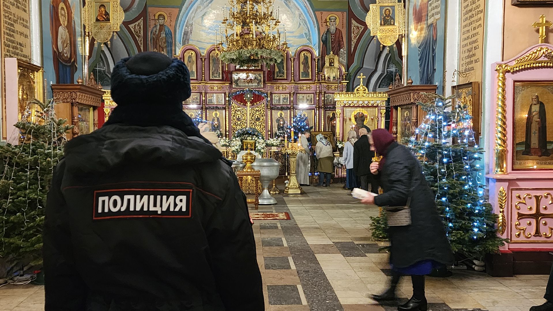 Подмосковье, Городской округ Пушкинский, Ивантеевка, Смоленской храм, крещение господне, служба,