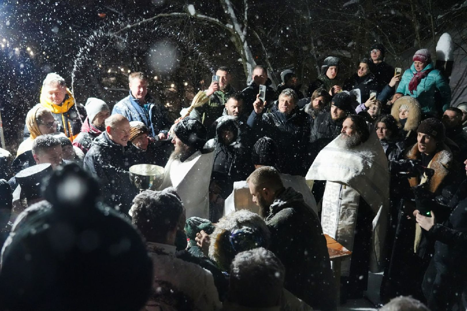 Гремячий ключ, Святой источник, Крещение, Праздник, Сергиево-Посадский городской округ, Сергиев Посад, Крещенские купания,