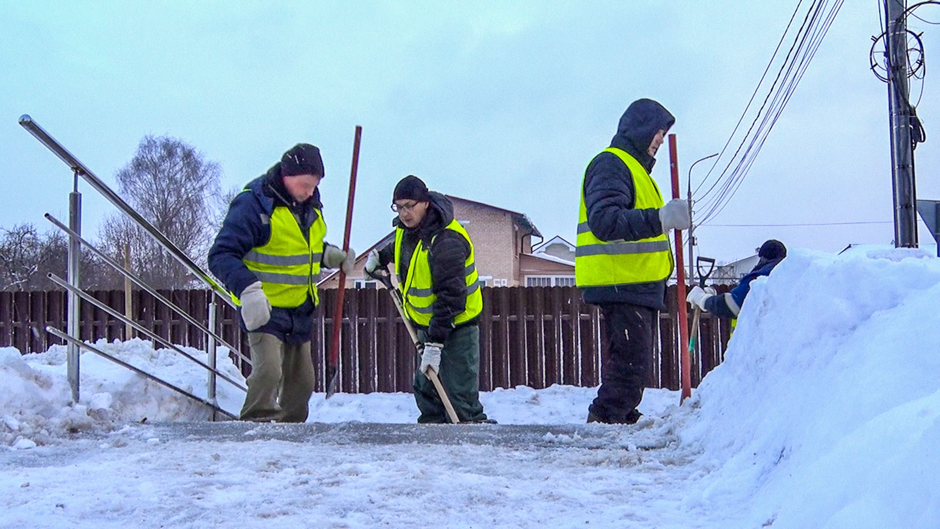 Клин, общество, снег, зима, ЖКХ, уборка снега,
