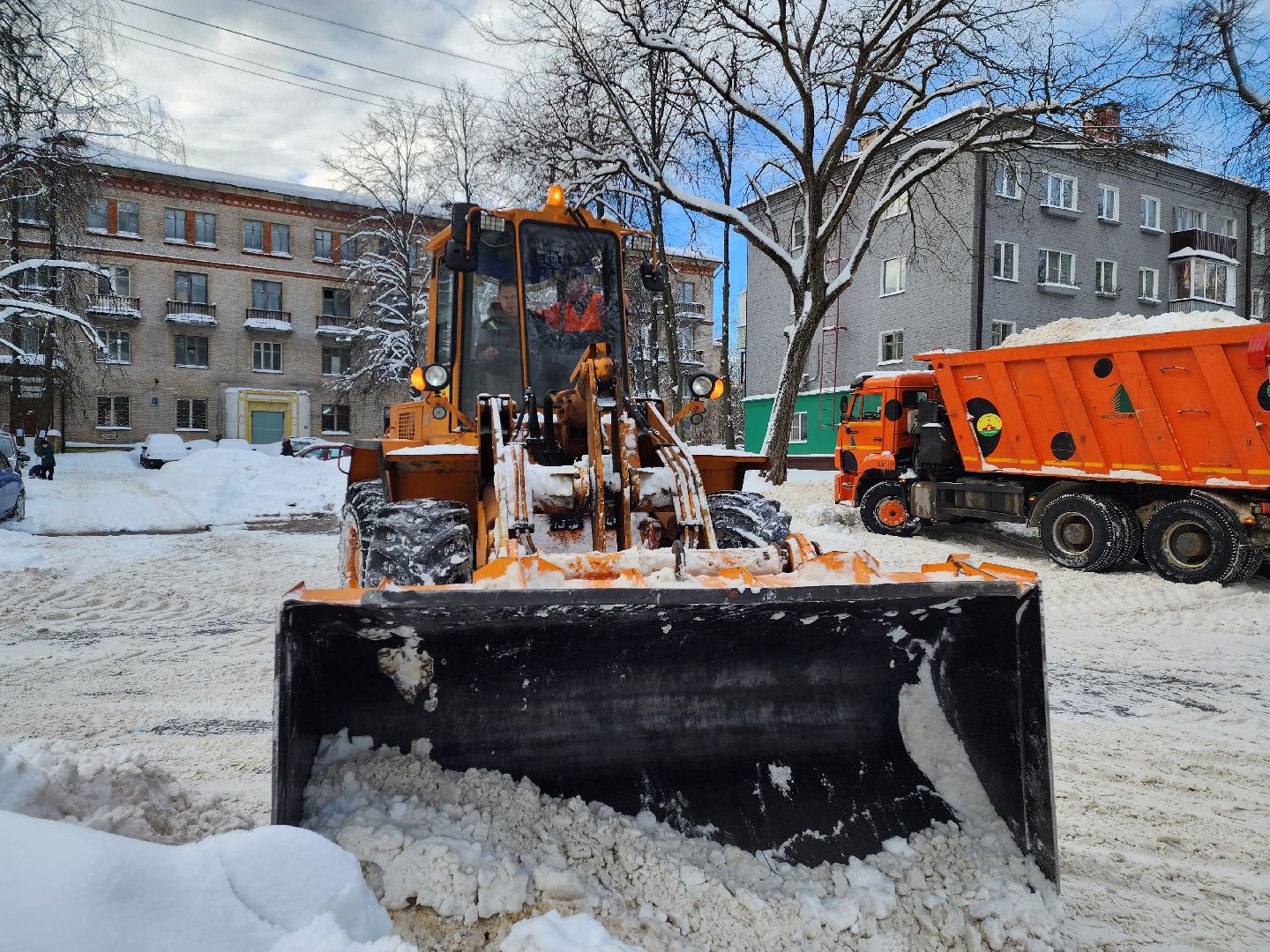 красноармейск, г.о. пушкинский, жкх подмосковья, уборка дворов,