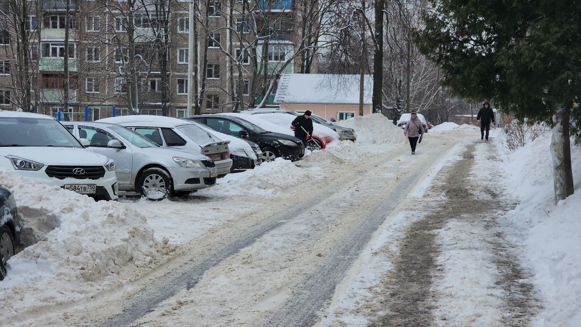 кашира,снегопад, уборка улиц, жкх, техника, тракторы, вывоз снега,