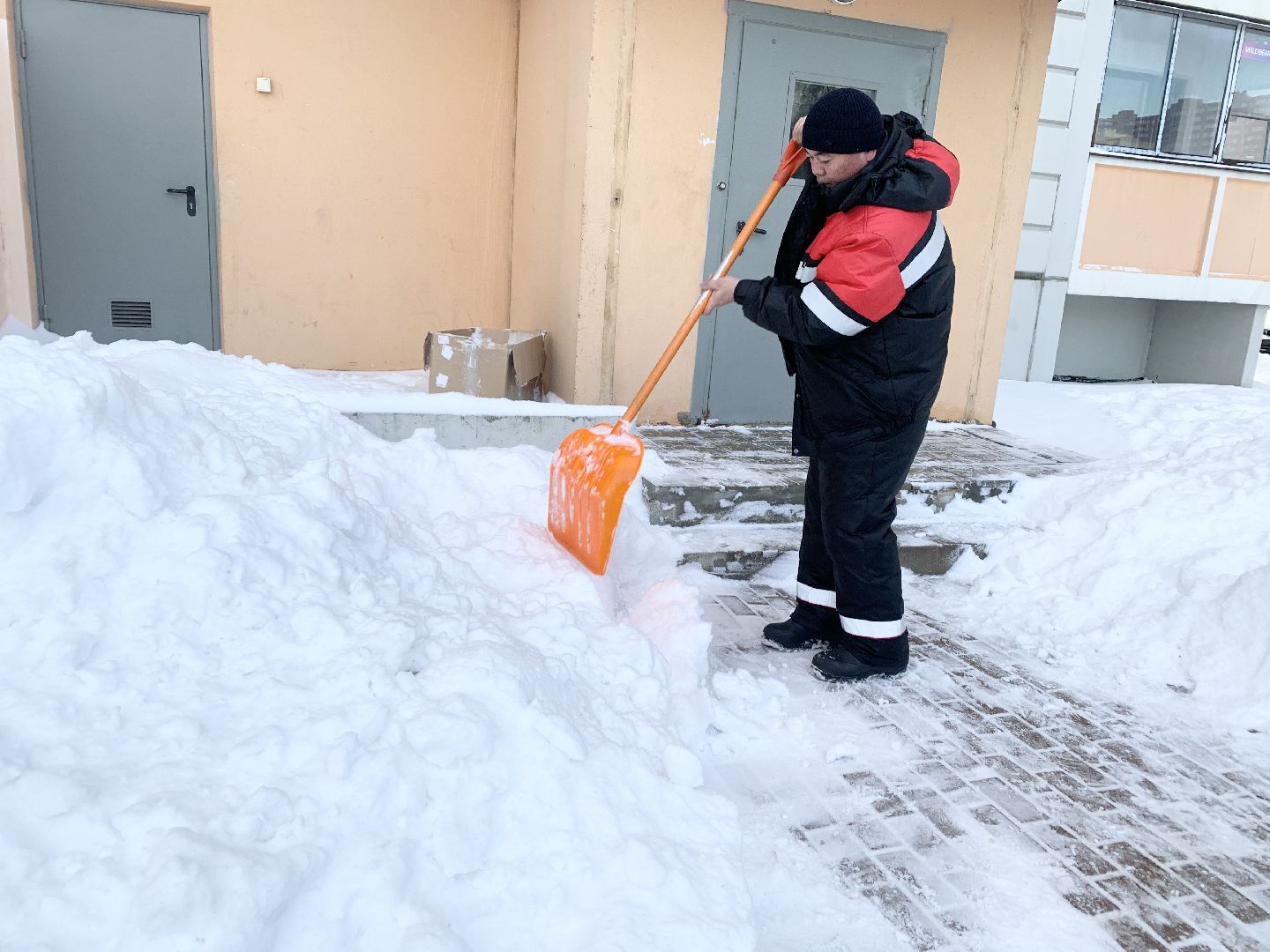 Балашиха, Подмосковье, Снегопад, уборка дворов, уборка снега,