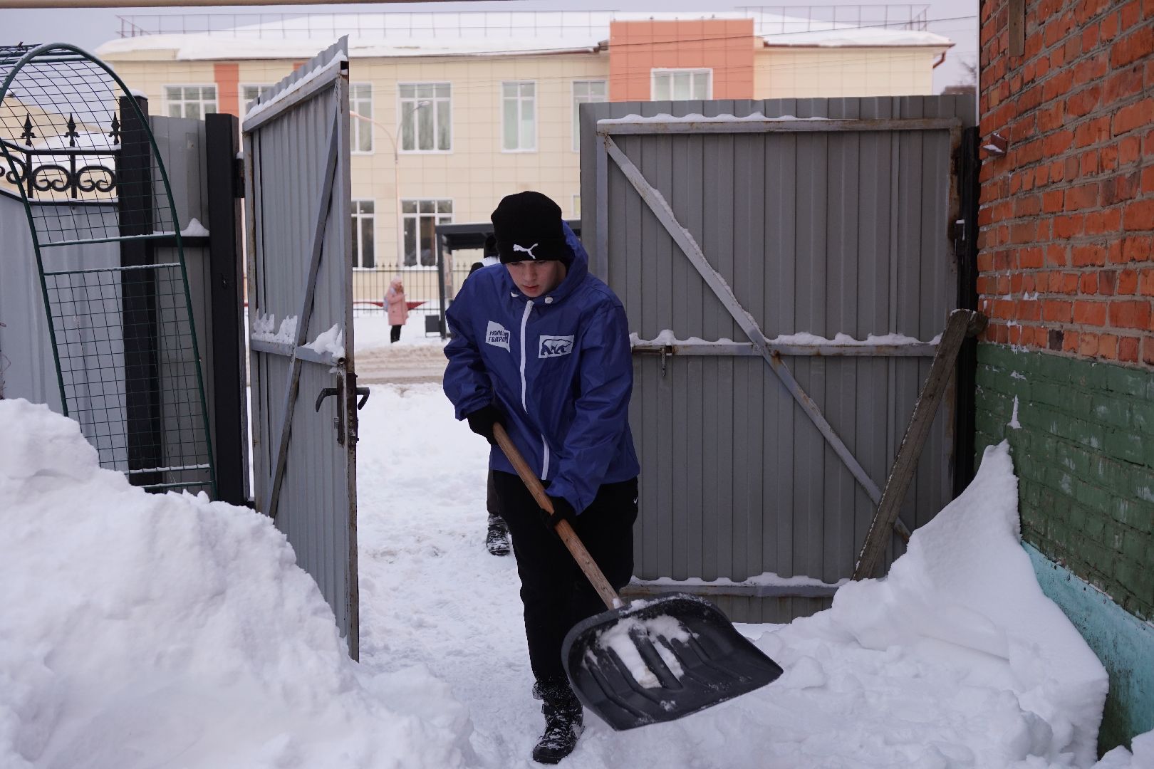 Егорьевск, помощь, снег, уборка, пенсионер, активное долголетие, волонтер,
