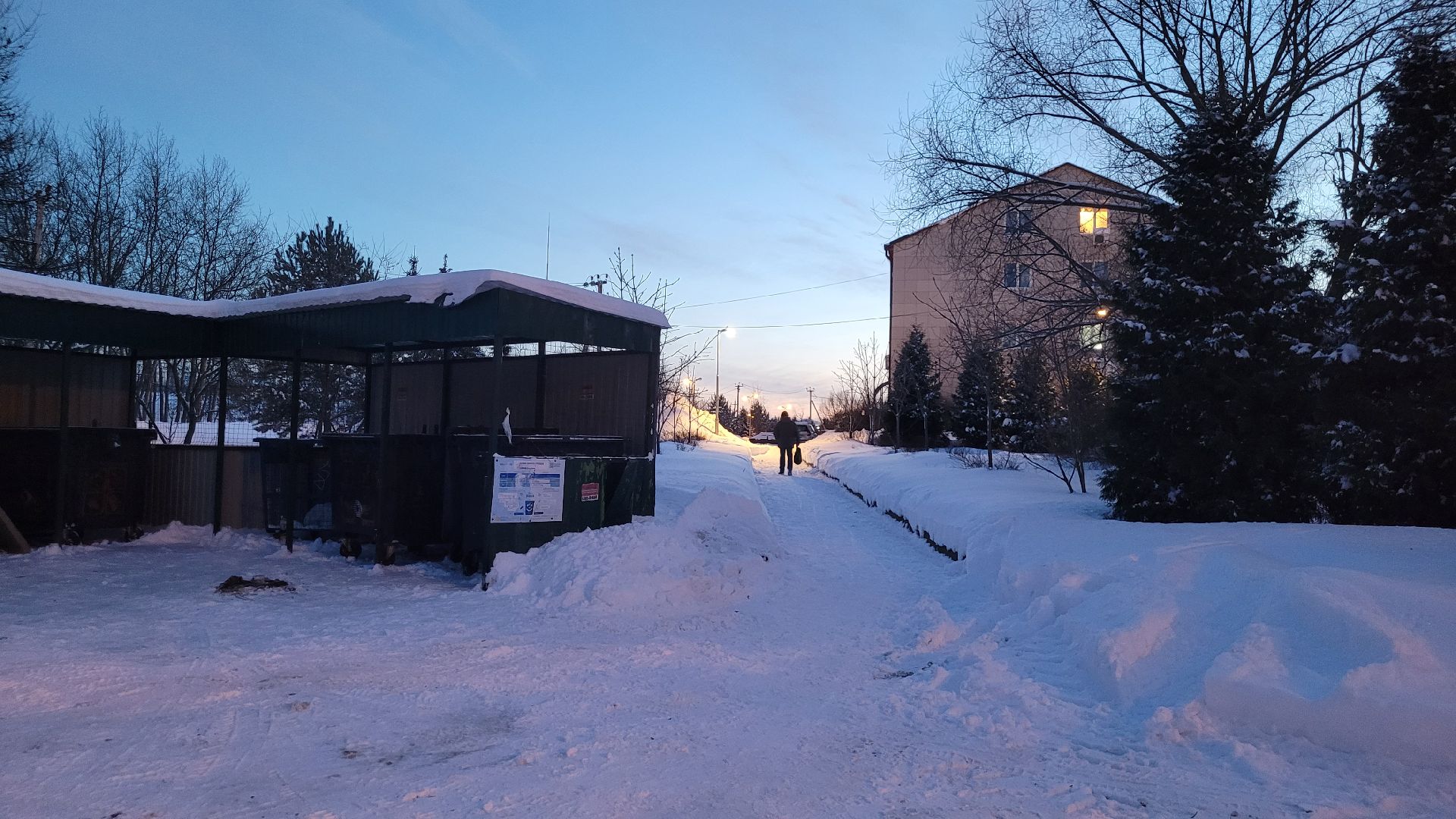 жкх подмосковье, уборка дворов, контейнерная площадка, горки ленинские,